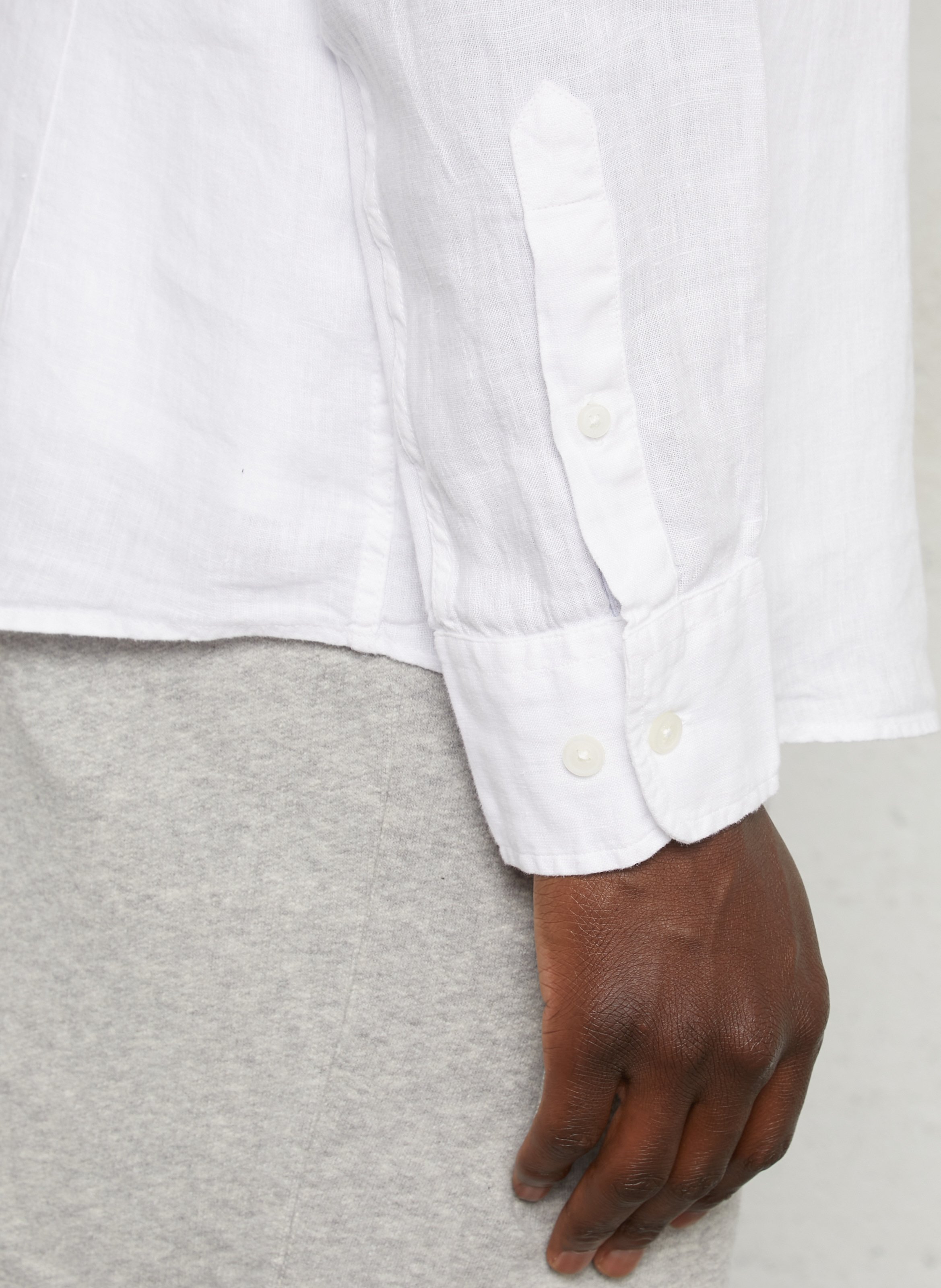 Tailored-fit shirt with American collar embroidered in linen HACKETT White