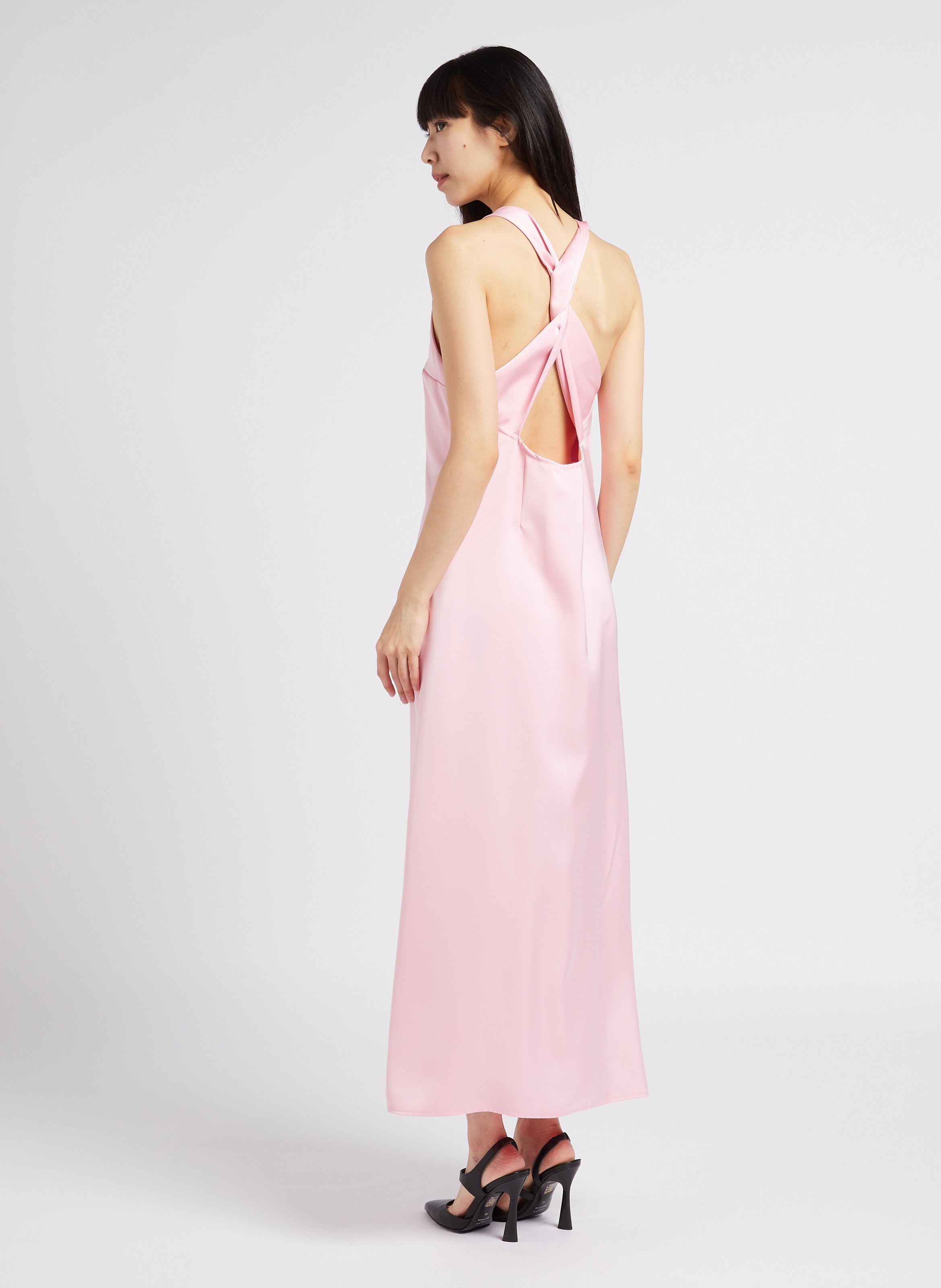Lange, nauwsluitende, satijnachtige jurk met ronde hals COLLECTORS CLUB Roze
