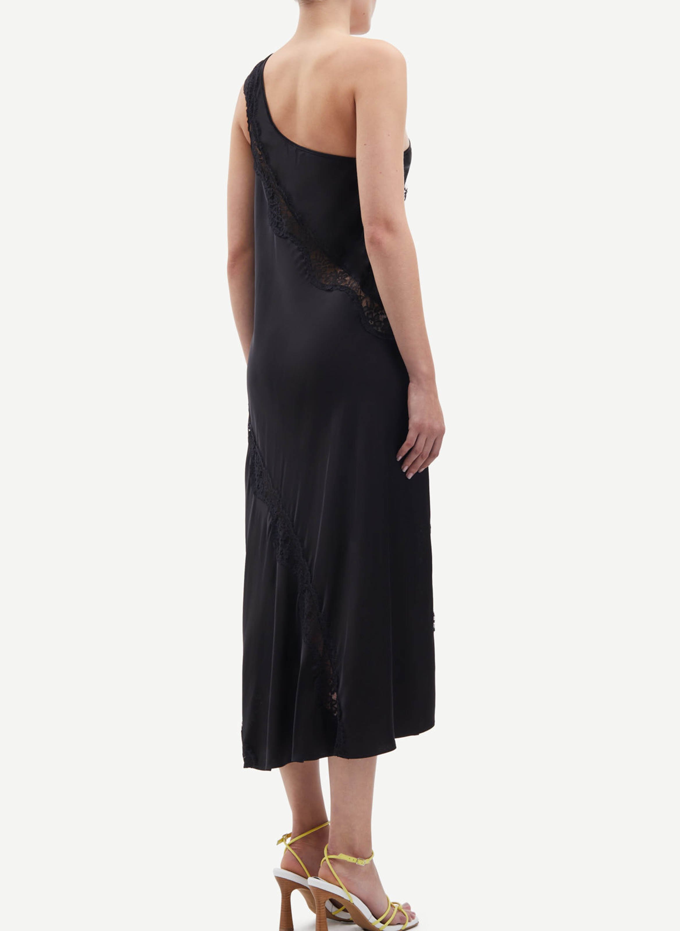 Fitted Asymmetrical Lace Dress SAMSOE SAMSOE Black