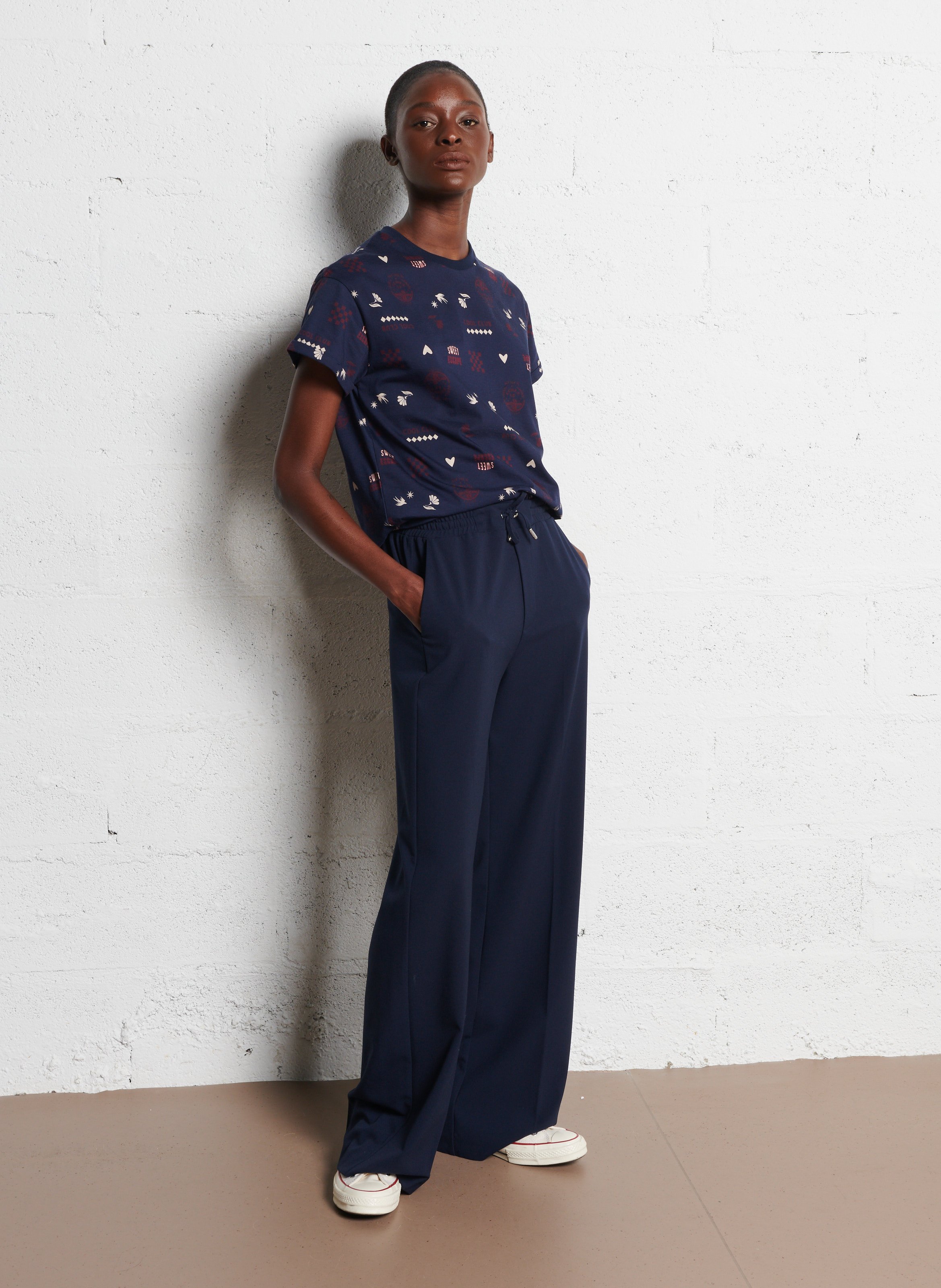 Camiliday round-neck sleeveless cotton top I CODE Blue