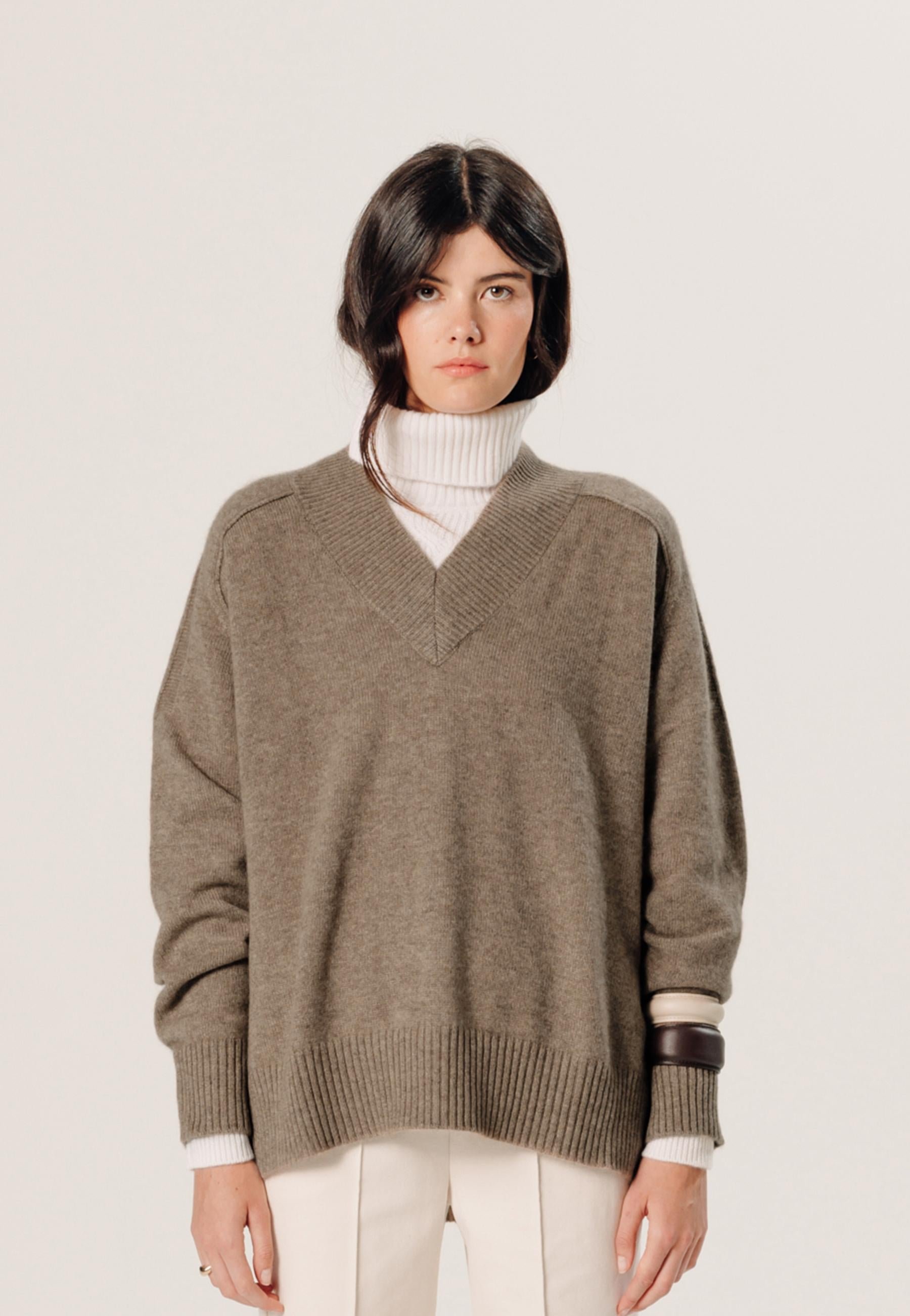 V-neck oversized cashmere sweater RODIER Beige