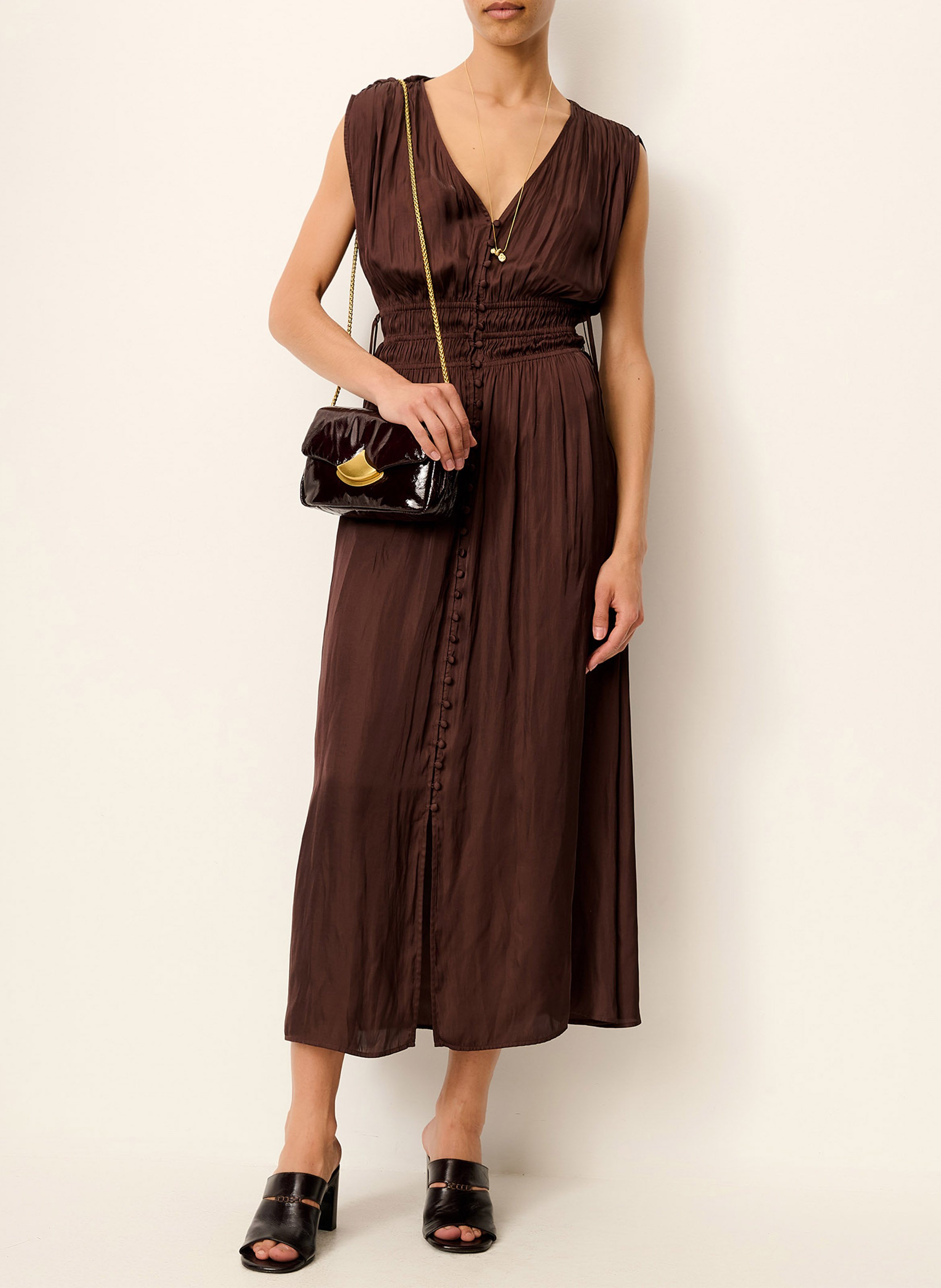 Ärmelloses langes Kleid mit Knopfleiste SESSUN Braun
