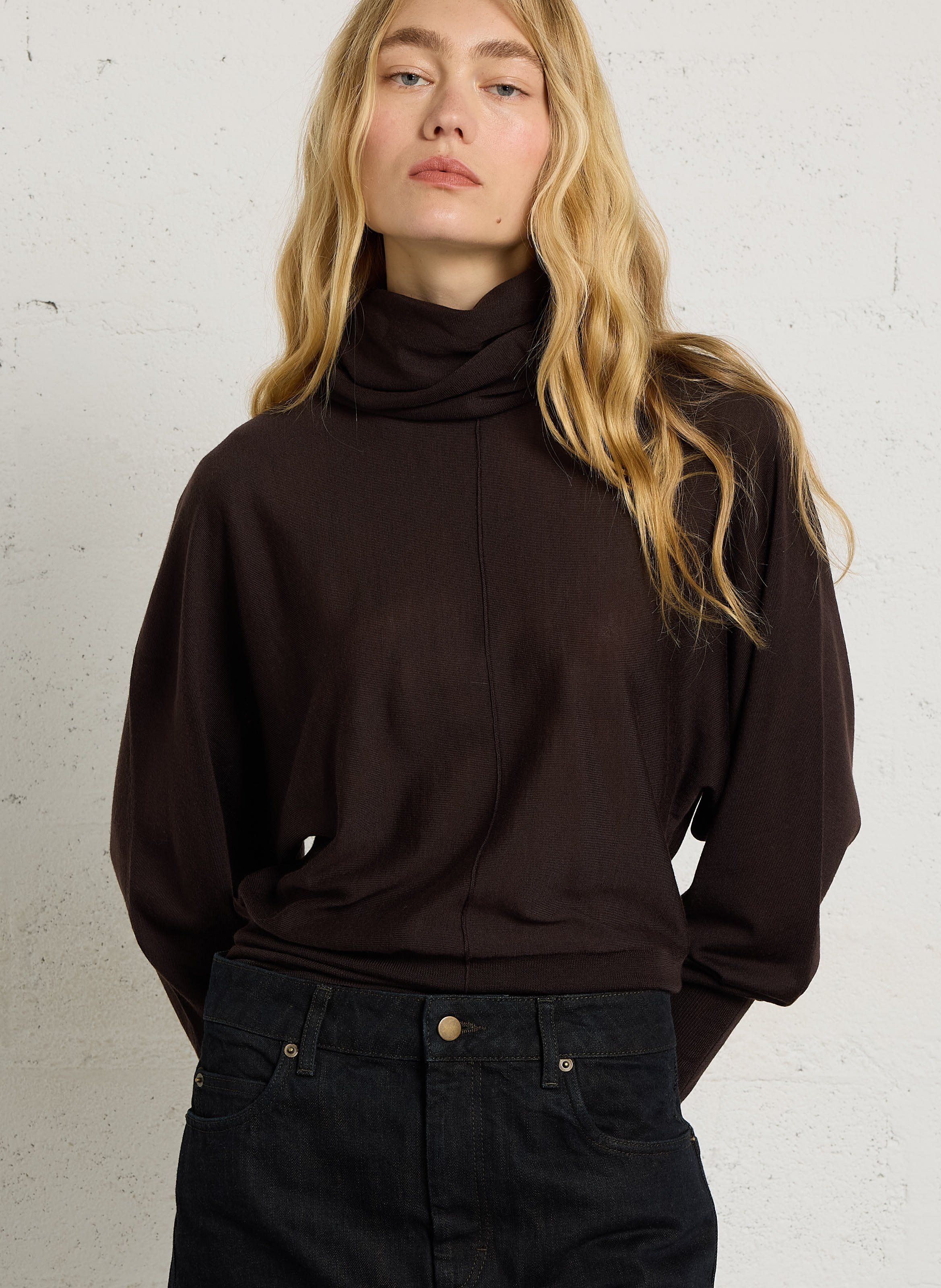 Gerader Pullover mit Rollkragen aus Wolle SOEUR Braun