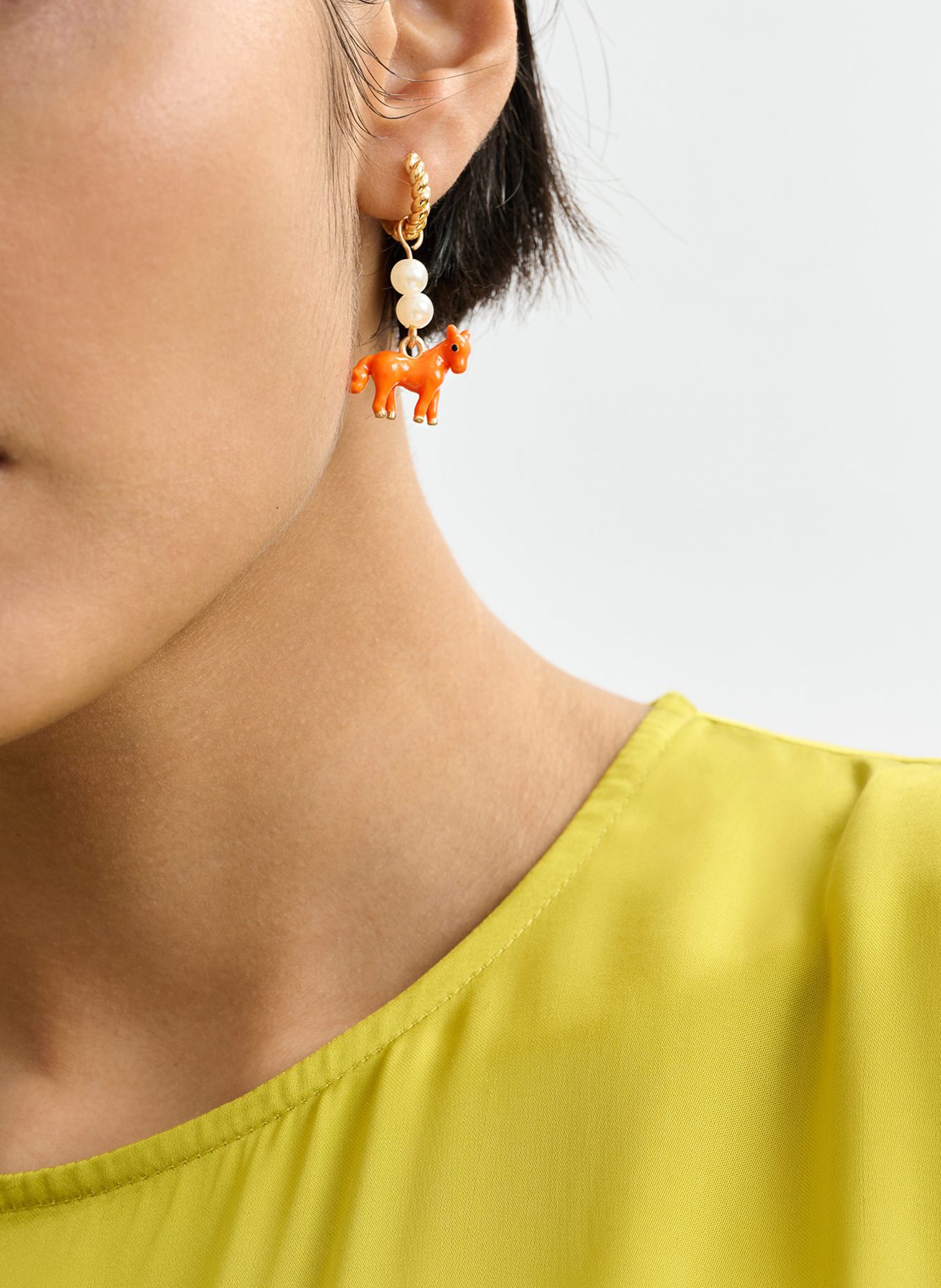 Fashion earrings ESSENTIEL ANTWERP Golden