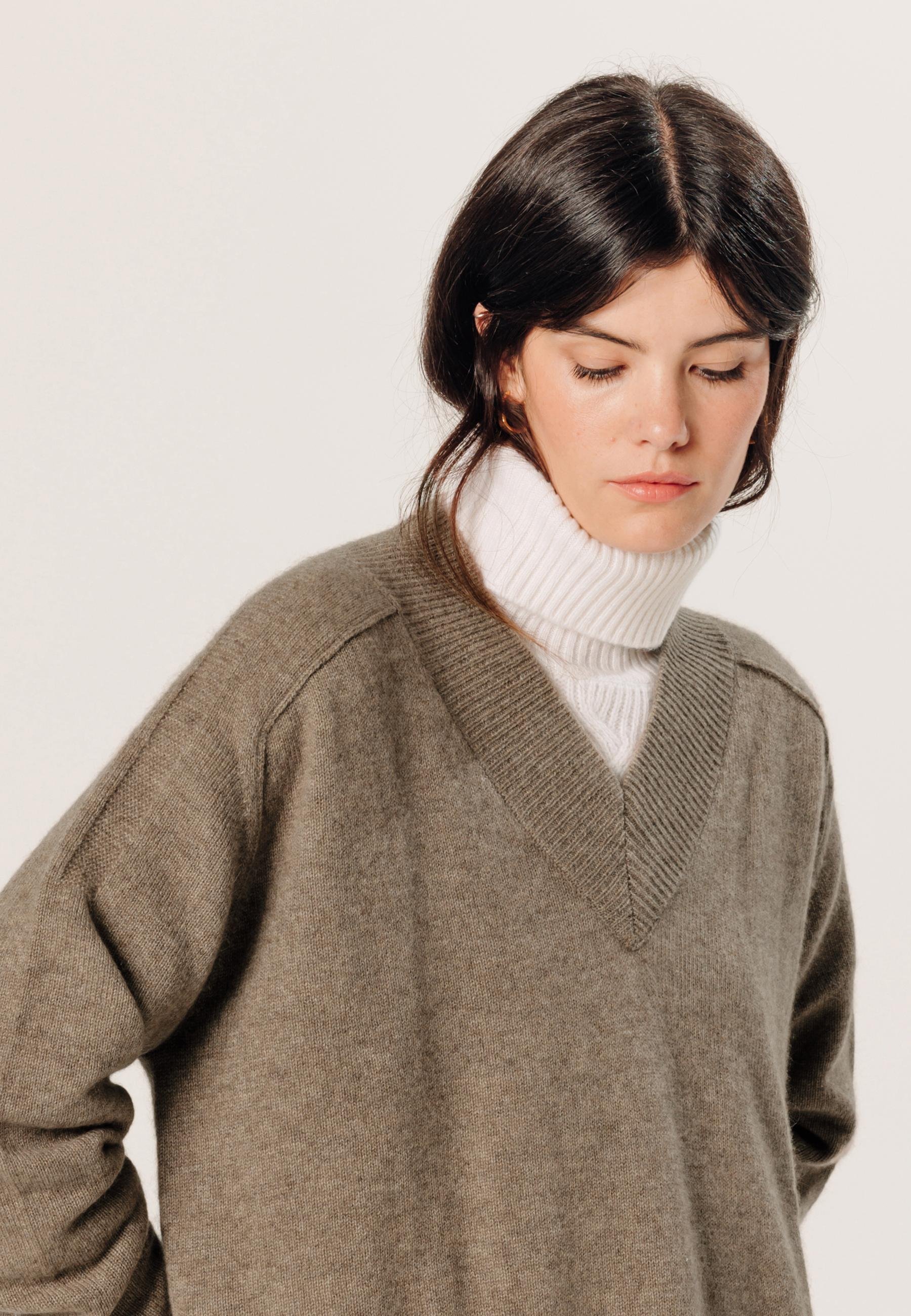 V-neck oversized cashmere sweater RODIER Beige