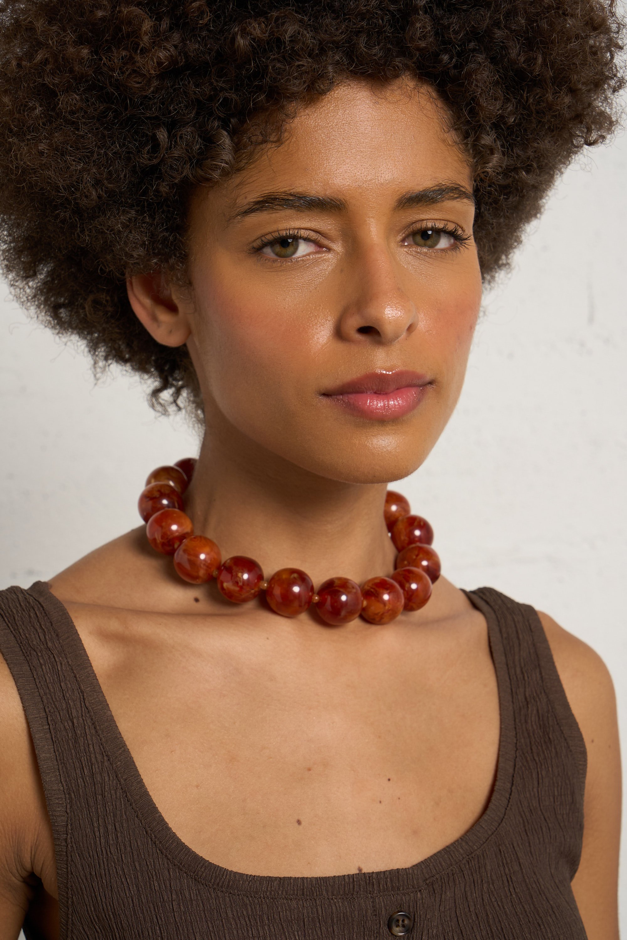 Collier à perles FEEKA Marron