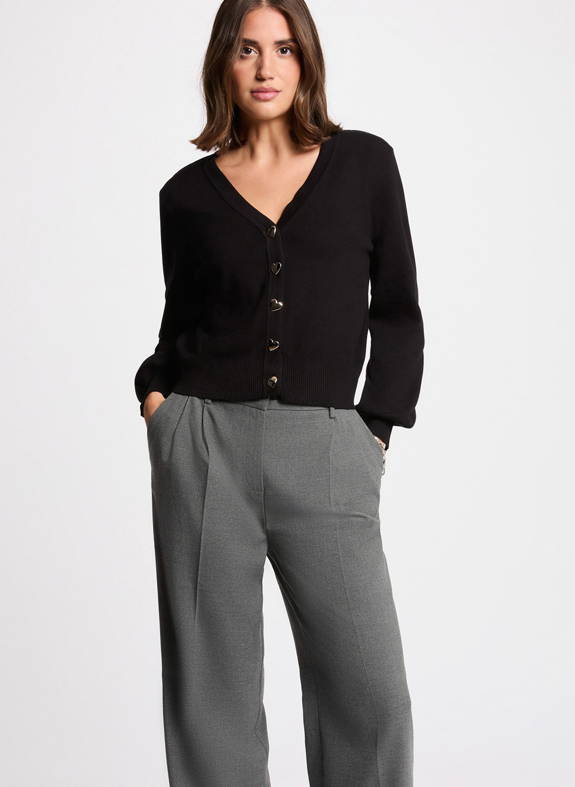 Cardigan met aansluitende pasvorm met hartvormige knopen MORGAN Zwart