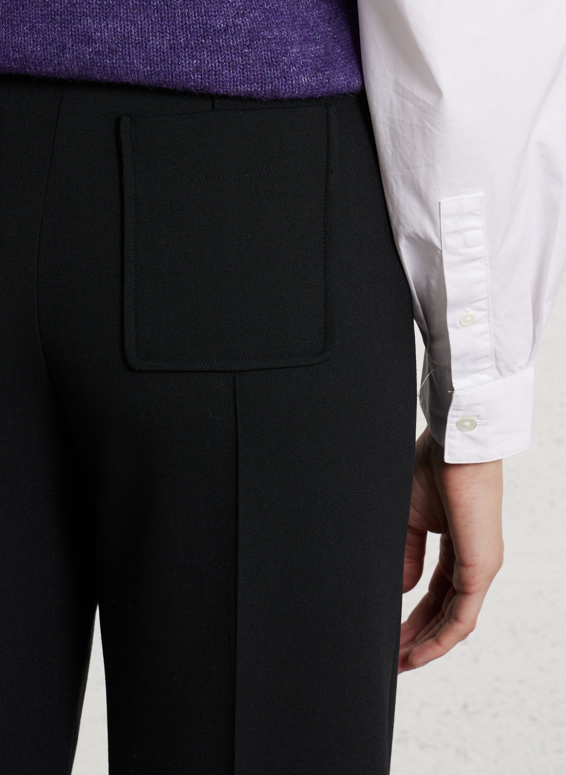 Gerade geschnittene Anzughose mit Bügelfalten SOEUR Schwarz