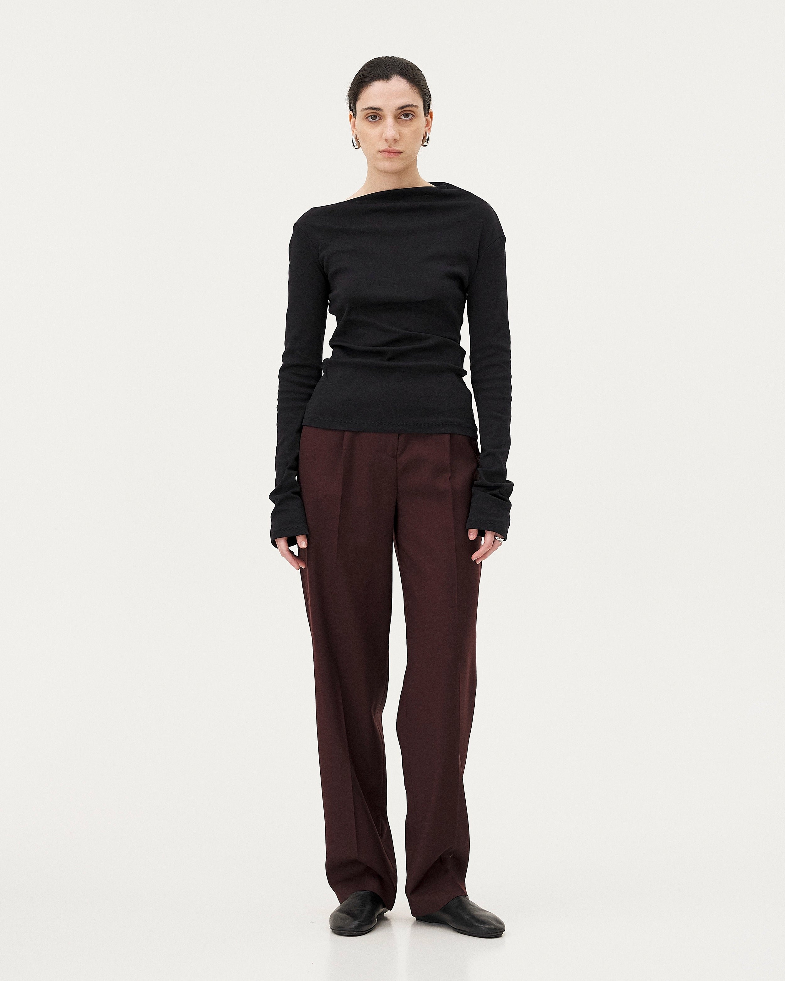 Asymmetrical top Elia Noyoco Black