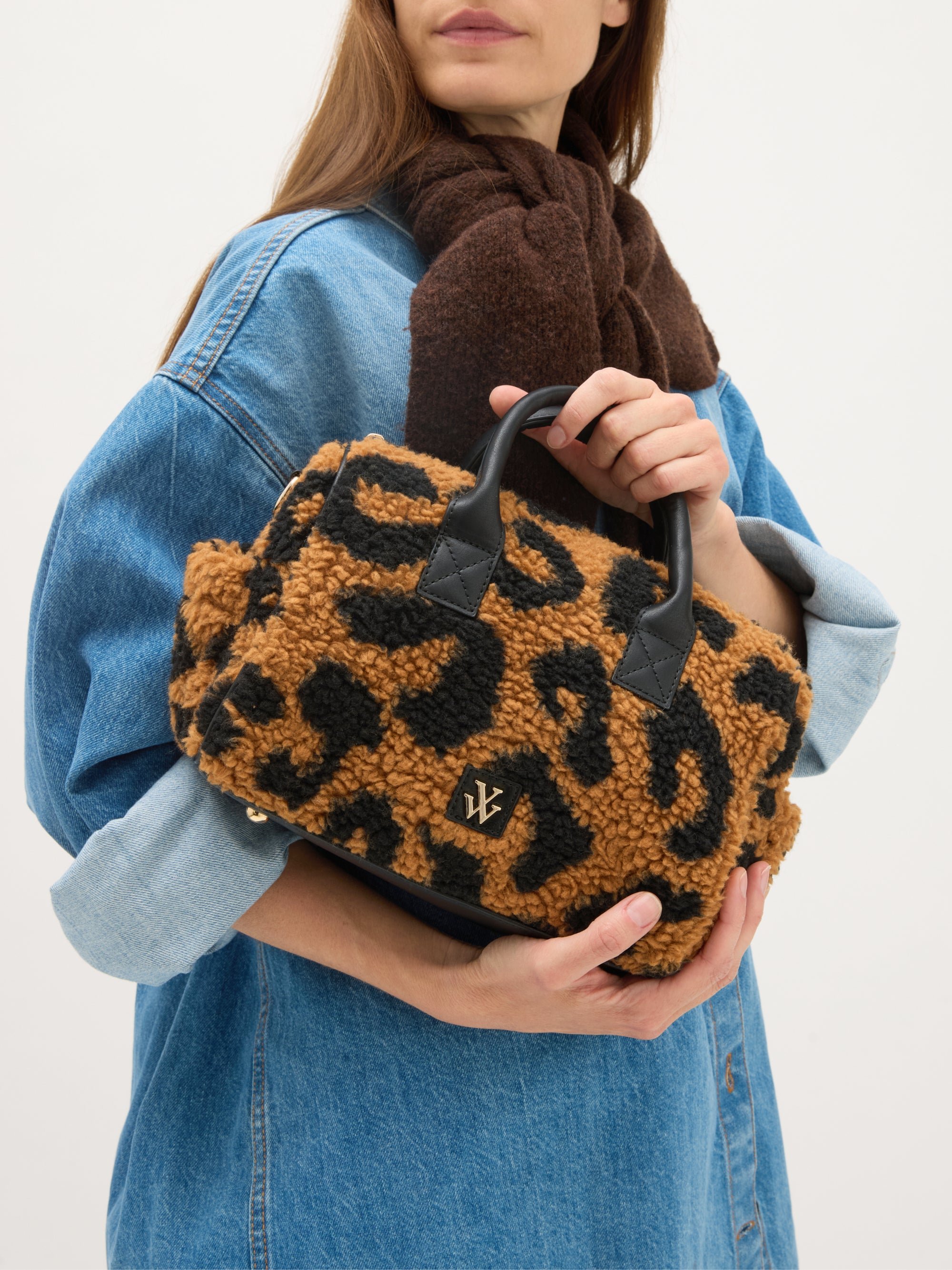 Mini bowling bag with shoulder strap VANESSA WU Brown