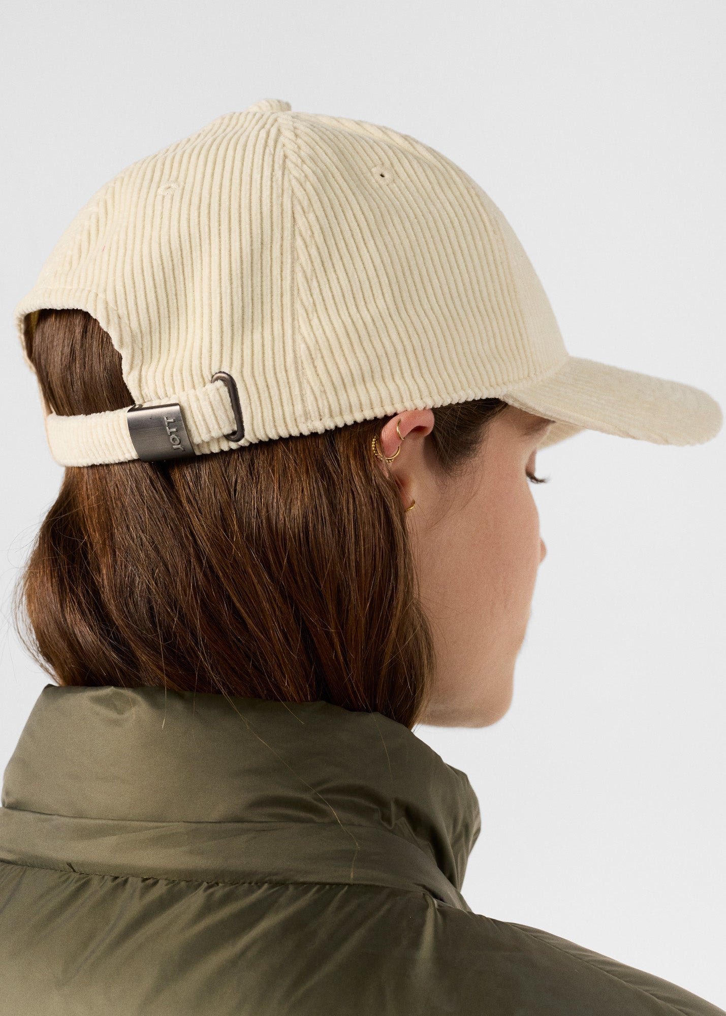 Velvet Cirrus Cap JOTT White