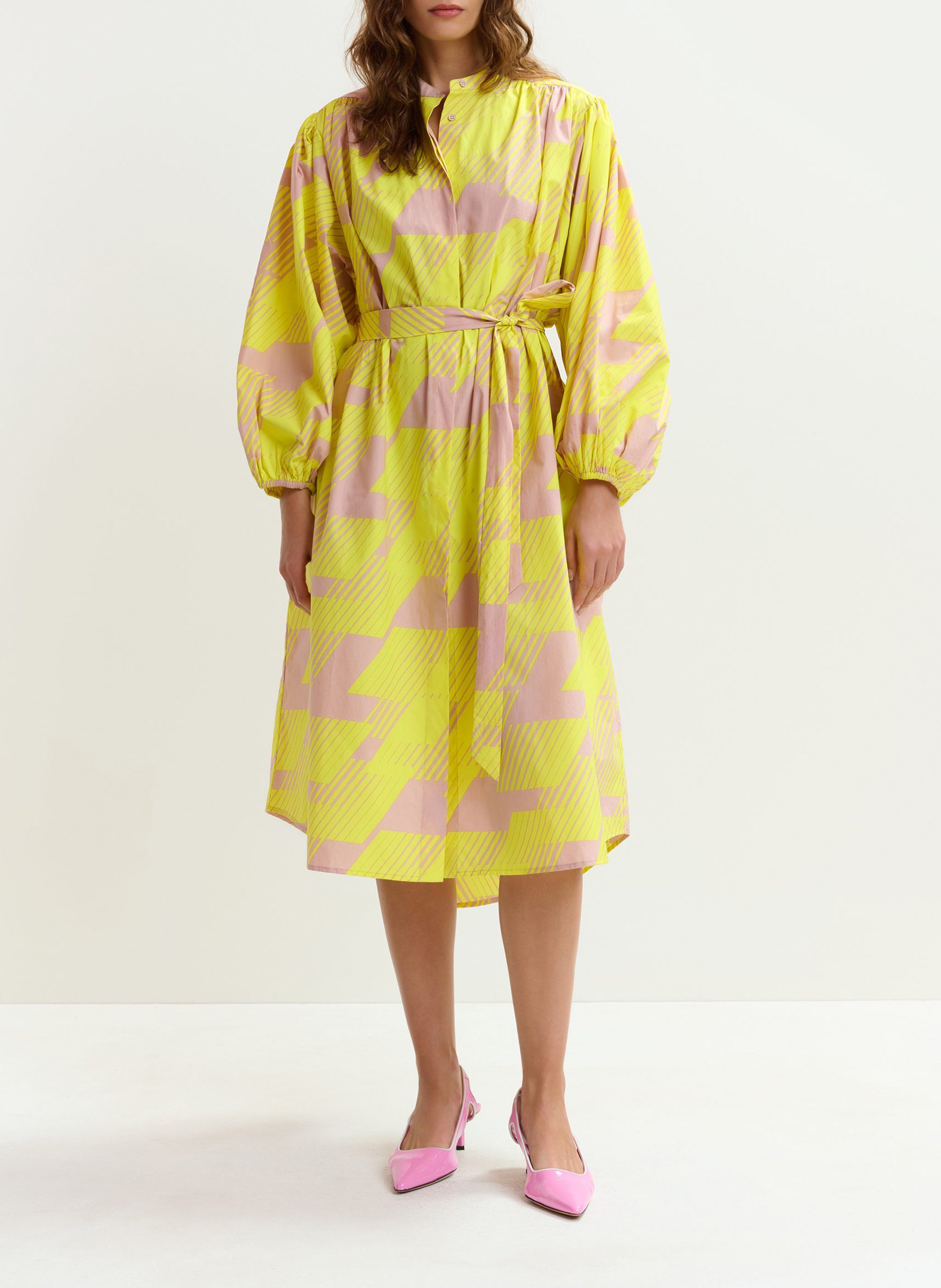 Loose fit midi dress with round neckline and belted waist. ESSENTIEL ANTWERP Yellow