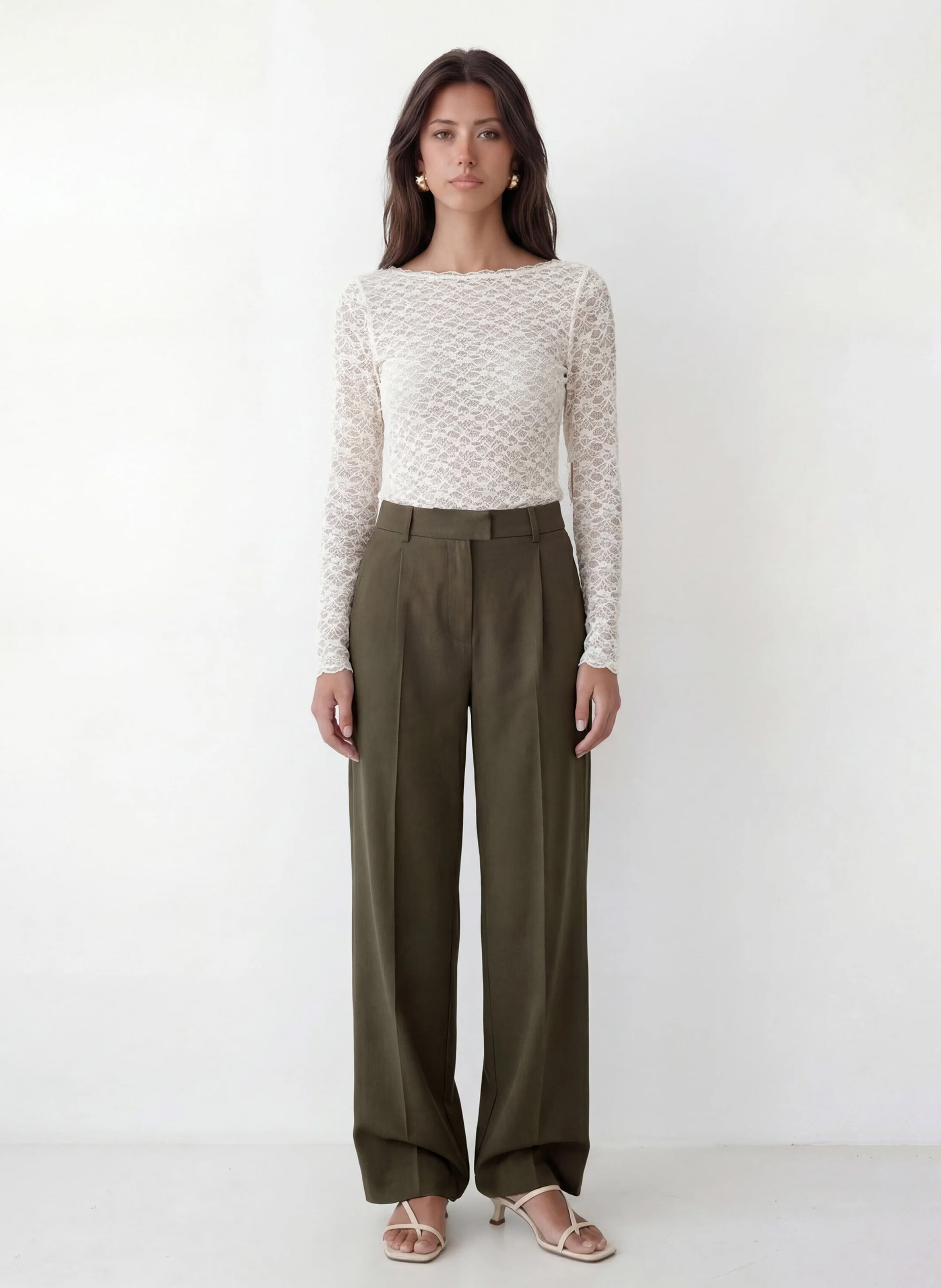 Top aus Spitze mit U-Boot-Ausschnitt KOOKAI Weiss