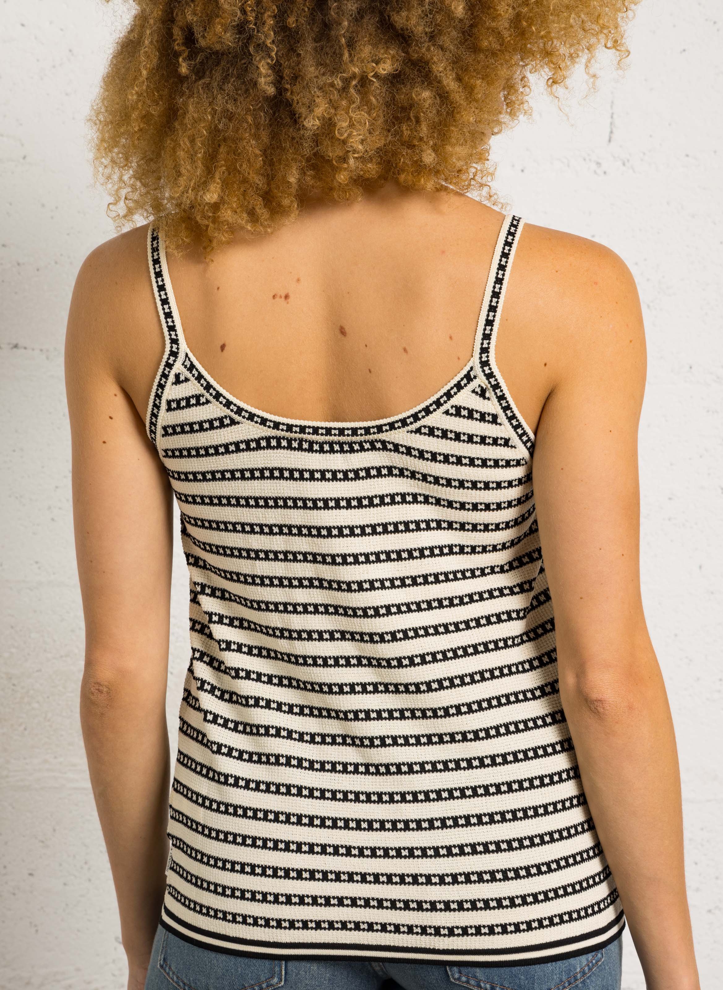 Sleeveless V-neck top LE TEMPS DES CERISES Blue