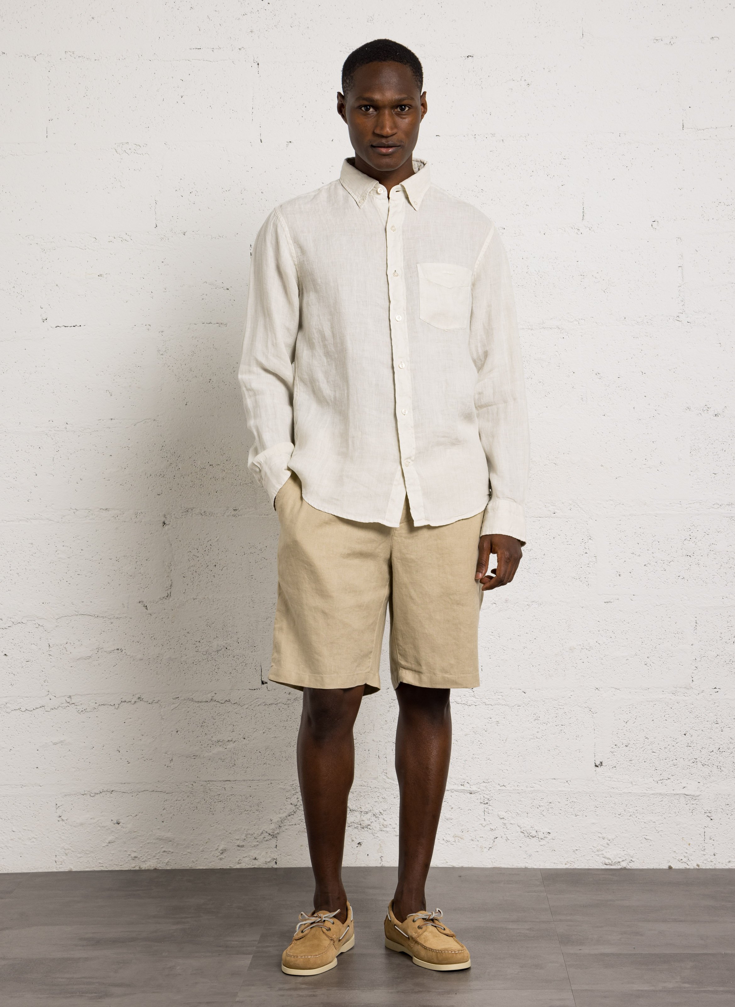 Chemise droite col classique en lin GANT Beige