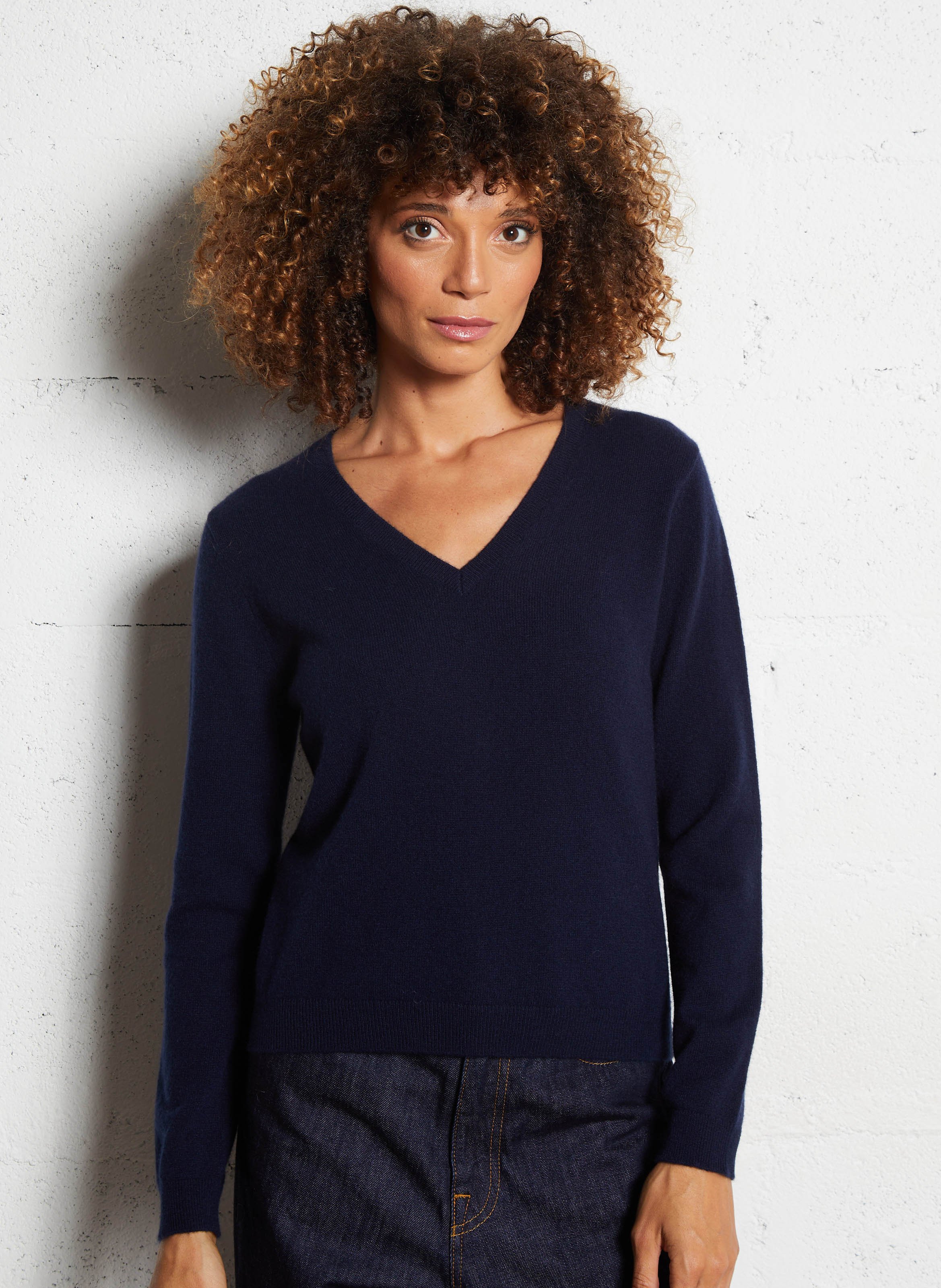 Pull col V en cachemire MAJESTIC FILATURES Bleu