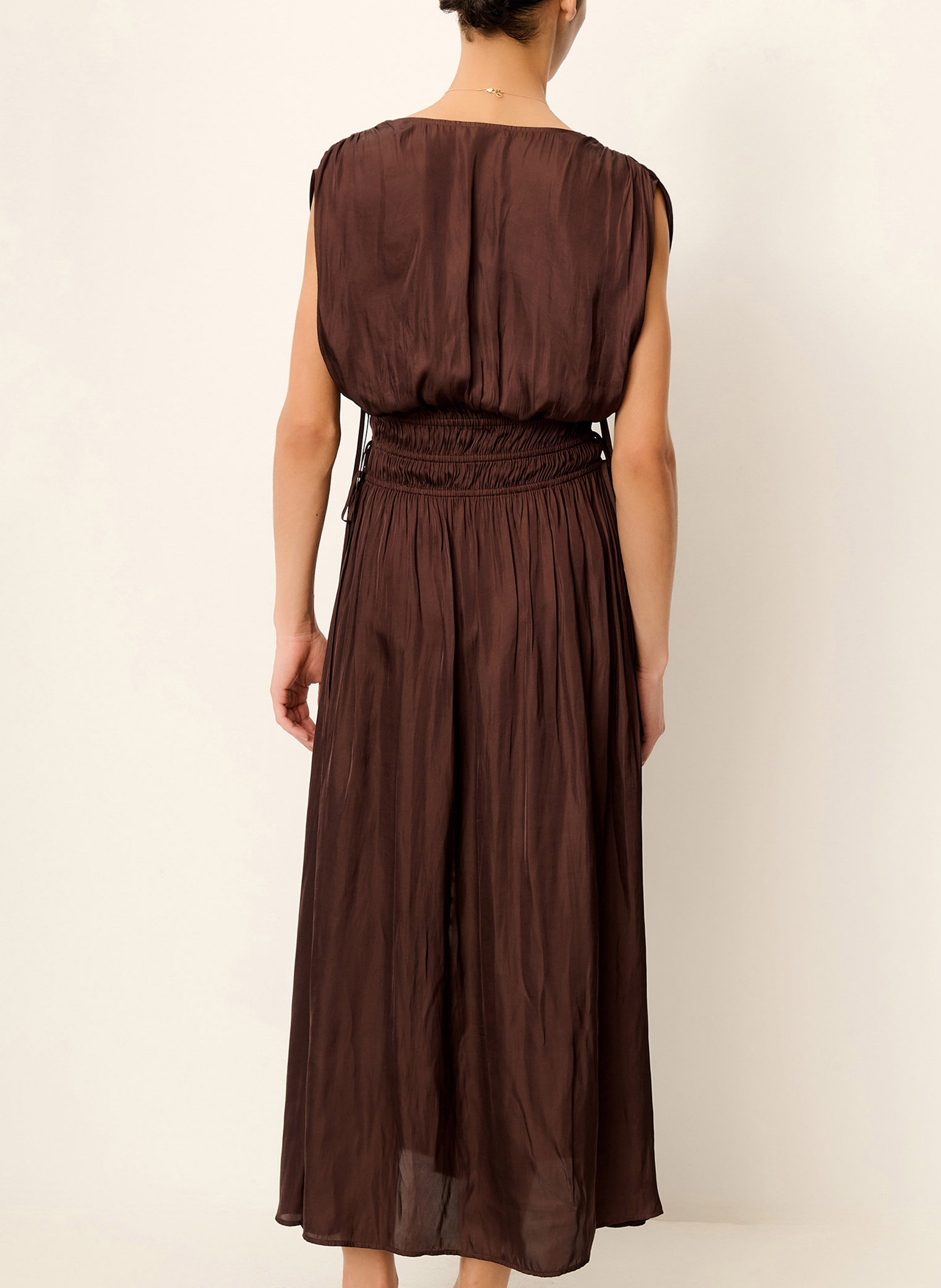 Ärmelloses langes Kleid mit Knopfleiste SESSUN Braun