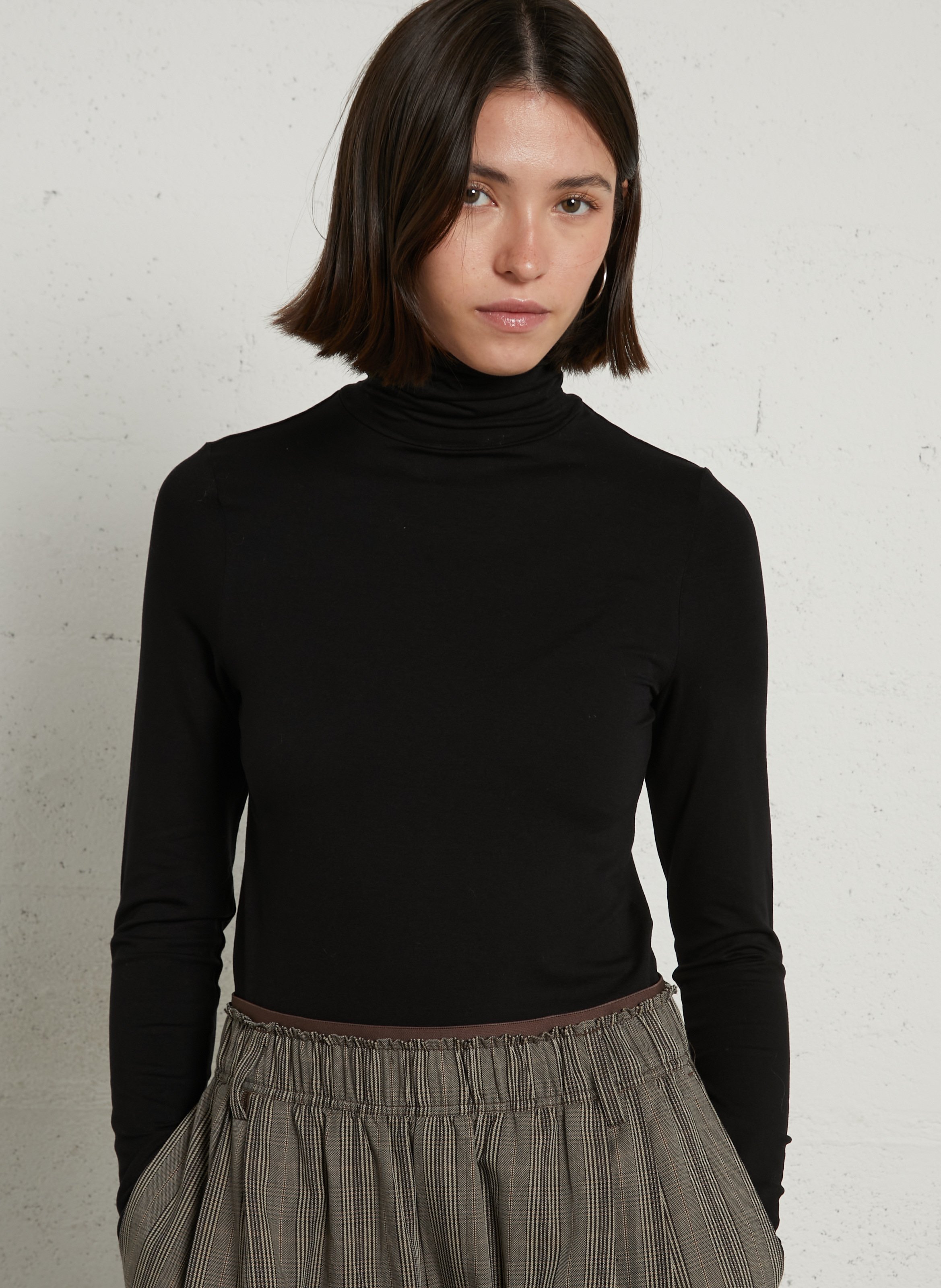 Straight turtleneck T-shirt MAJESTIC FILATURES Black