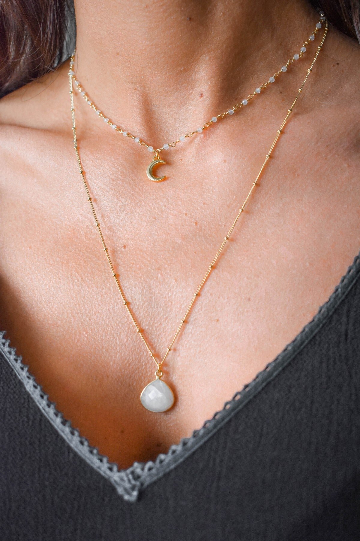 Moonstone necklace GINANDGER White