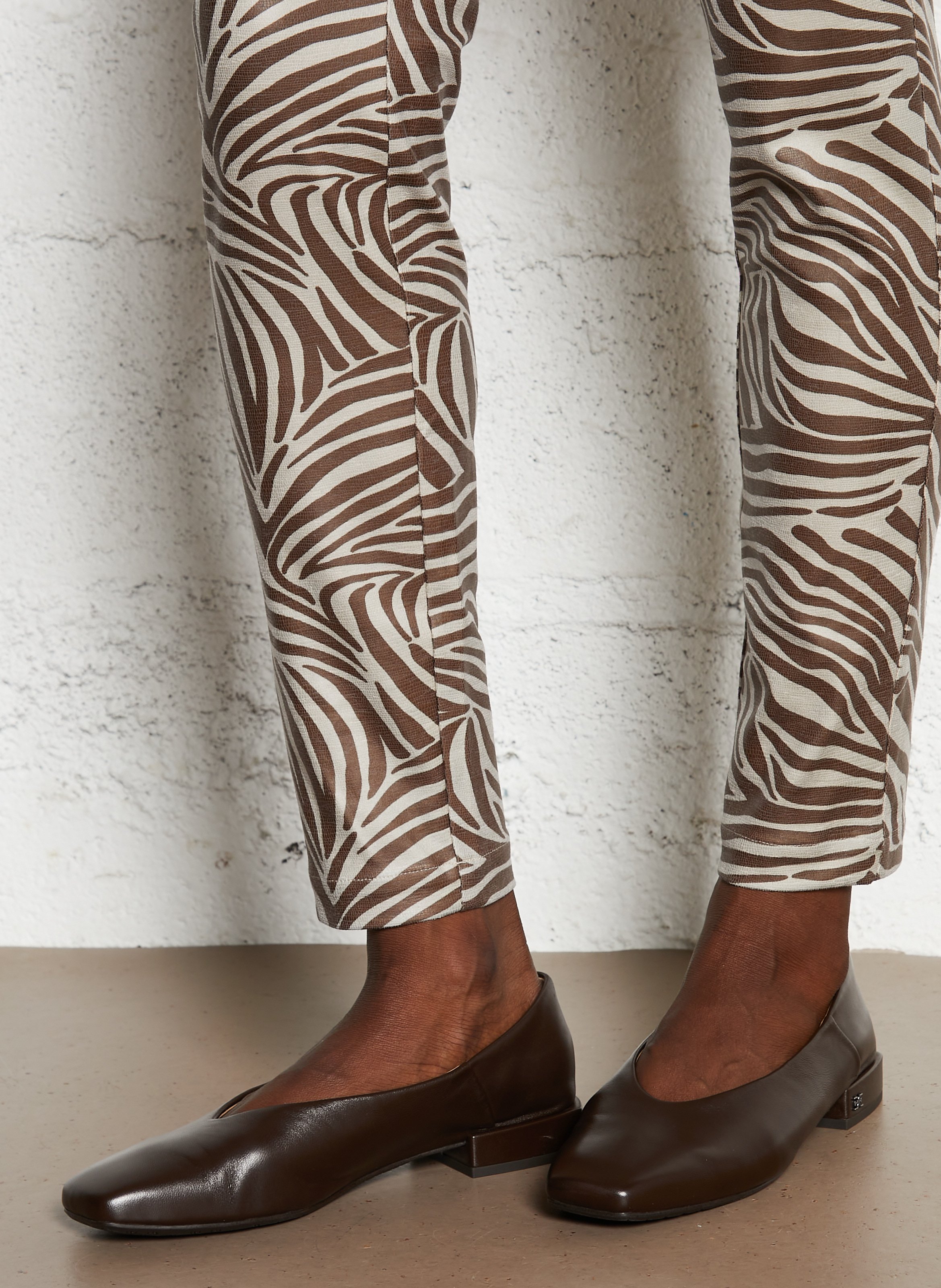 Leder-Ballerinas mit eckiger Spitze SAM EDELMAN Braun