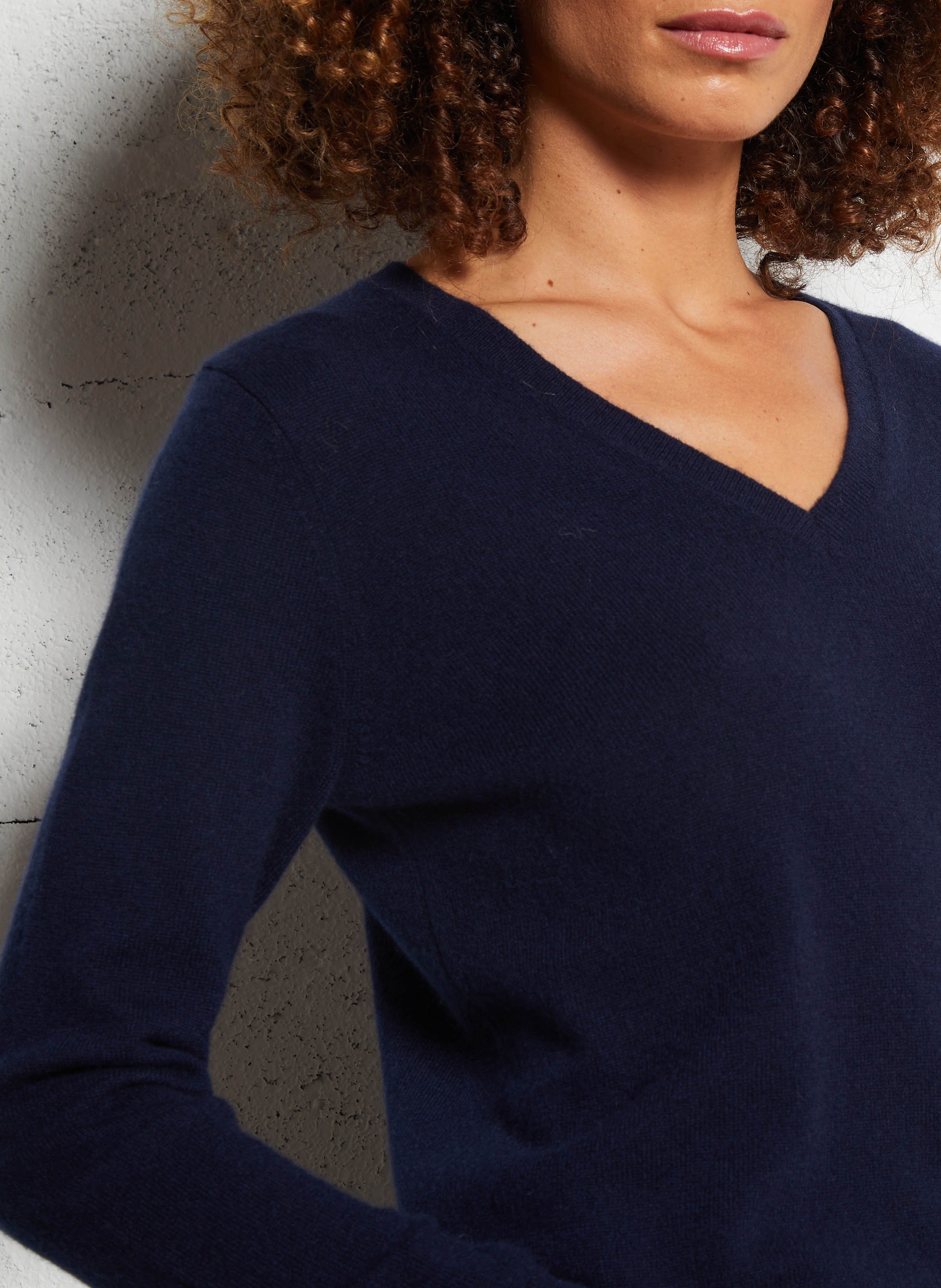 Pull col V en cachemire MAJESTIC FILATURES Bleu