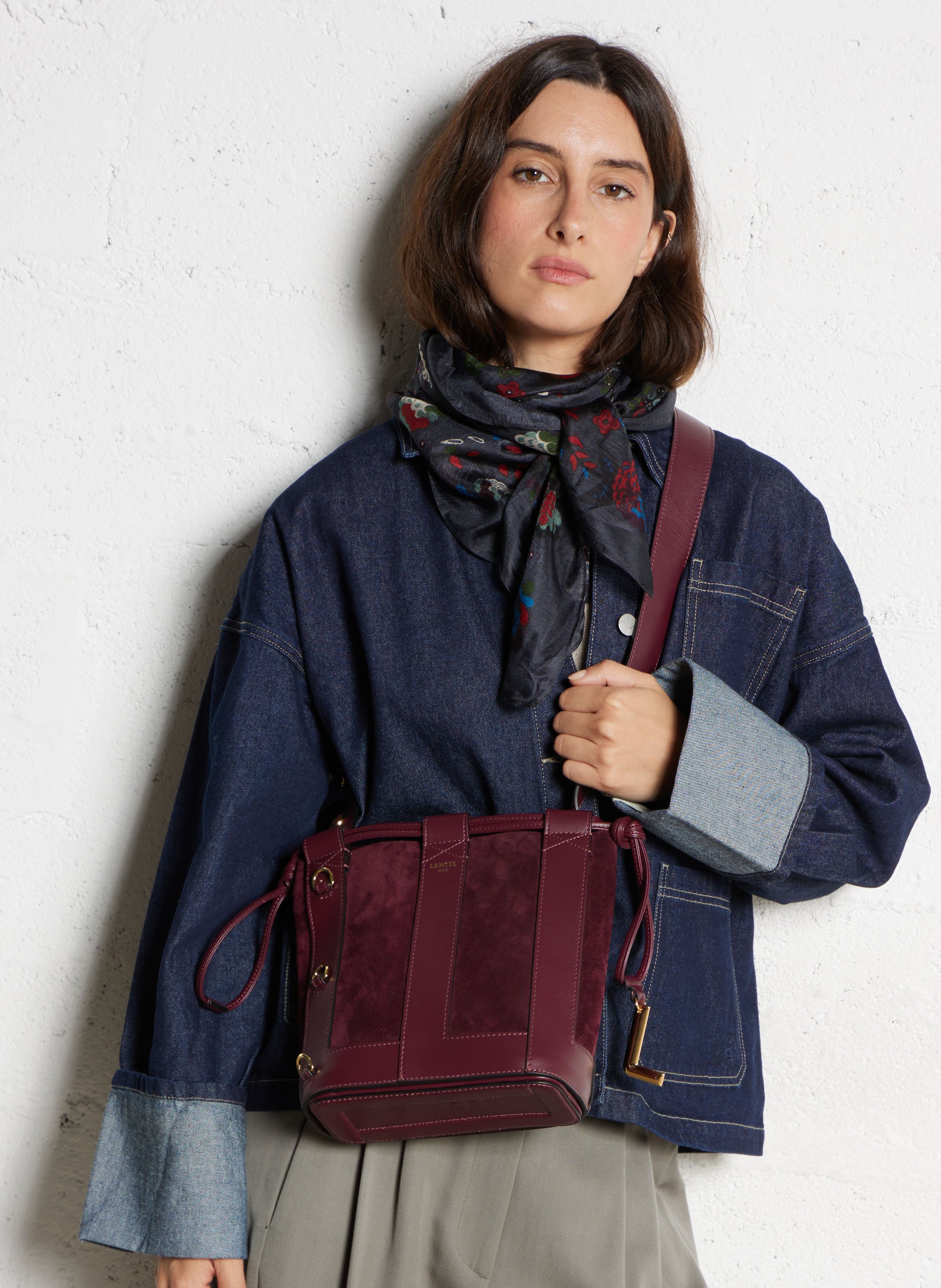 Small leather bucket bag Plums Lancel Women Place des