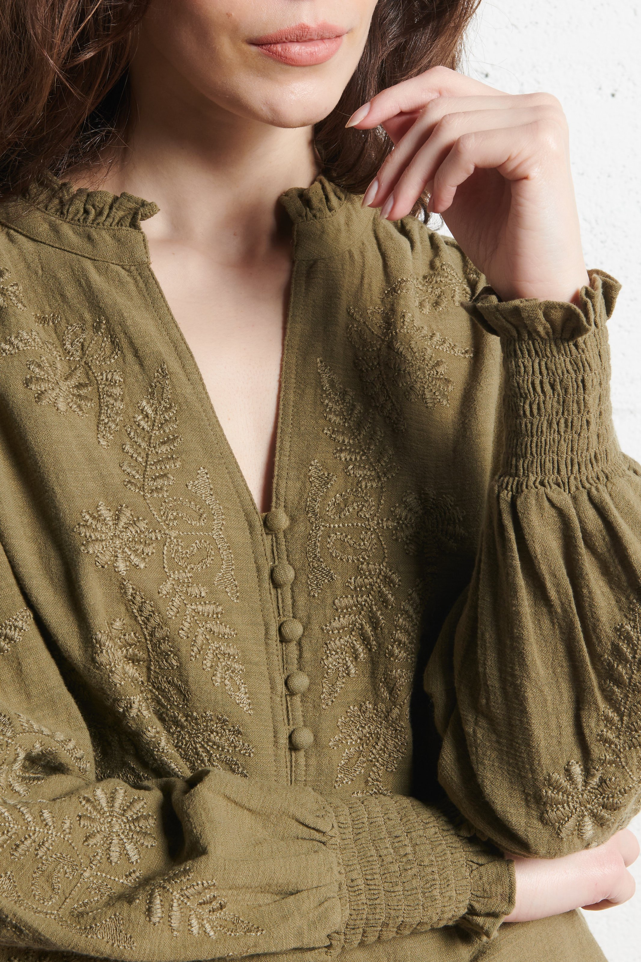 Embroidered cotton toiletry blouse MAISON 123 Khaki