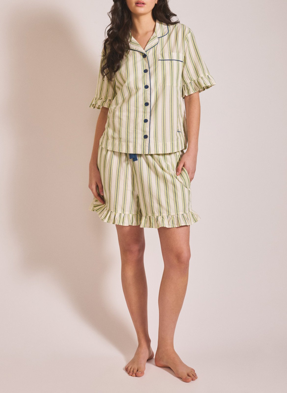 Pyjama-Set aus gestreifter Baumwolle TBCO Grun