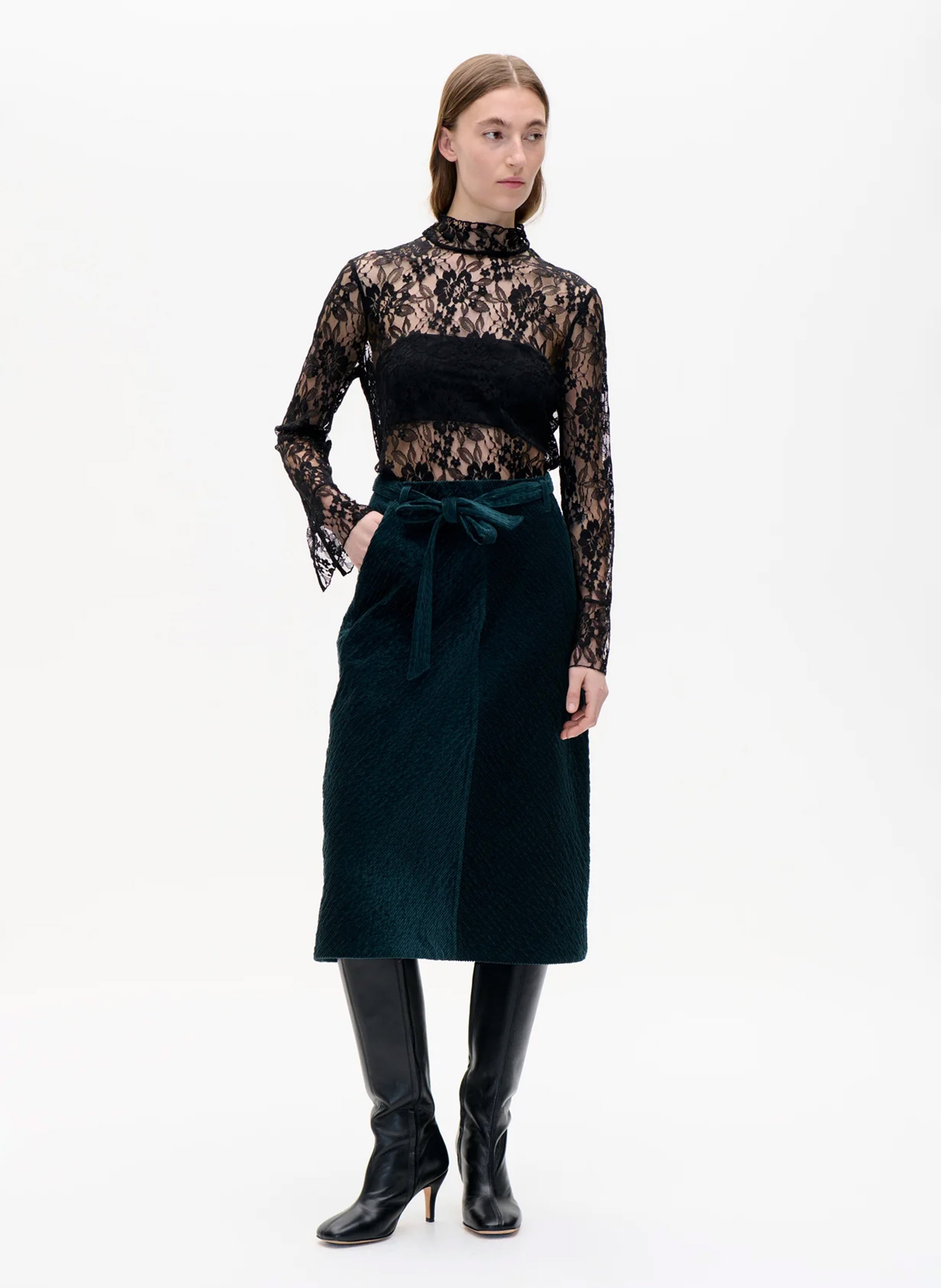 Straight lace top with high neck BAUM UND PFERDGARTEN Black