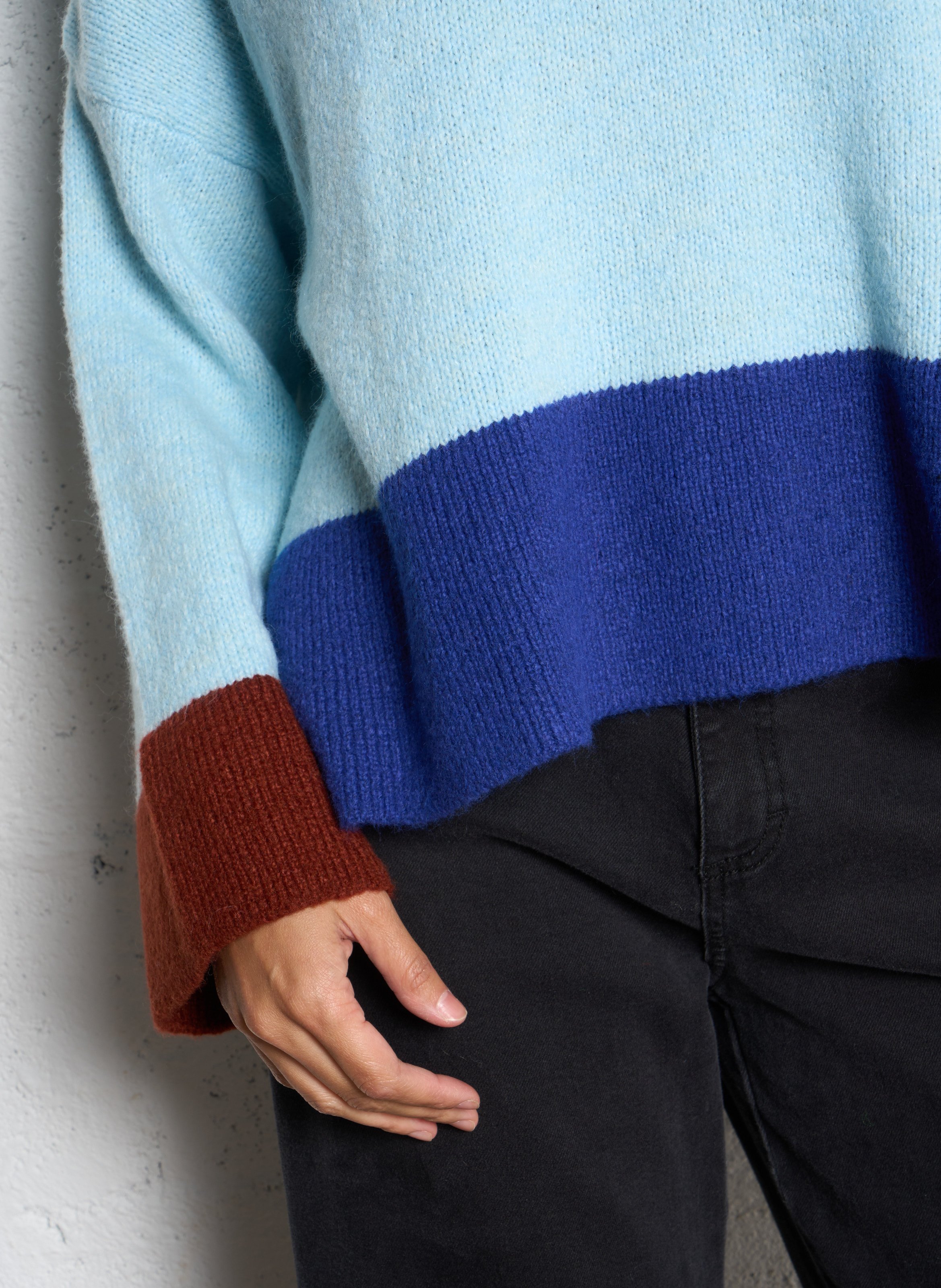 Pull oversize col classique  DR BLOOM Bleu