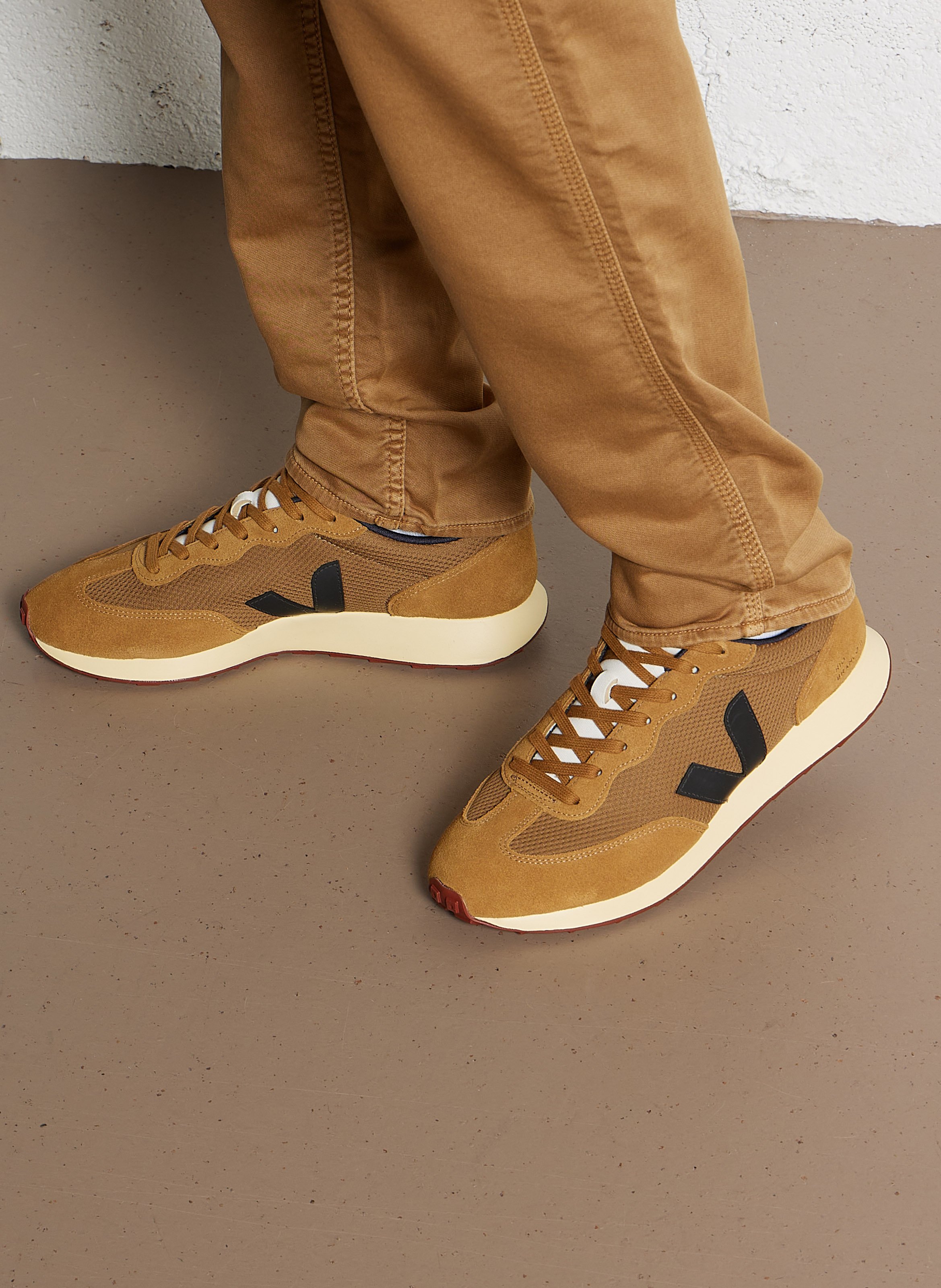 Baskets basses en fibres recyclées VEJA Beige