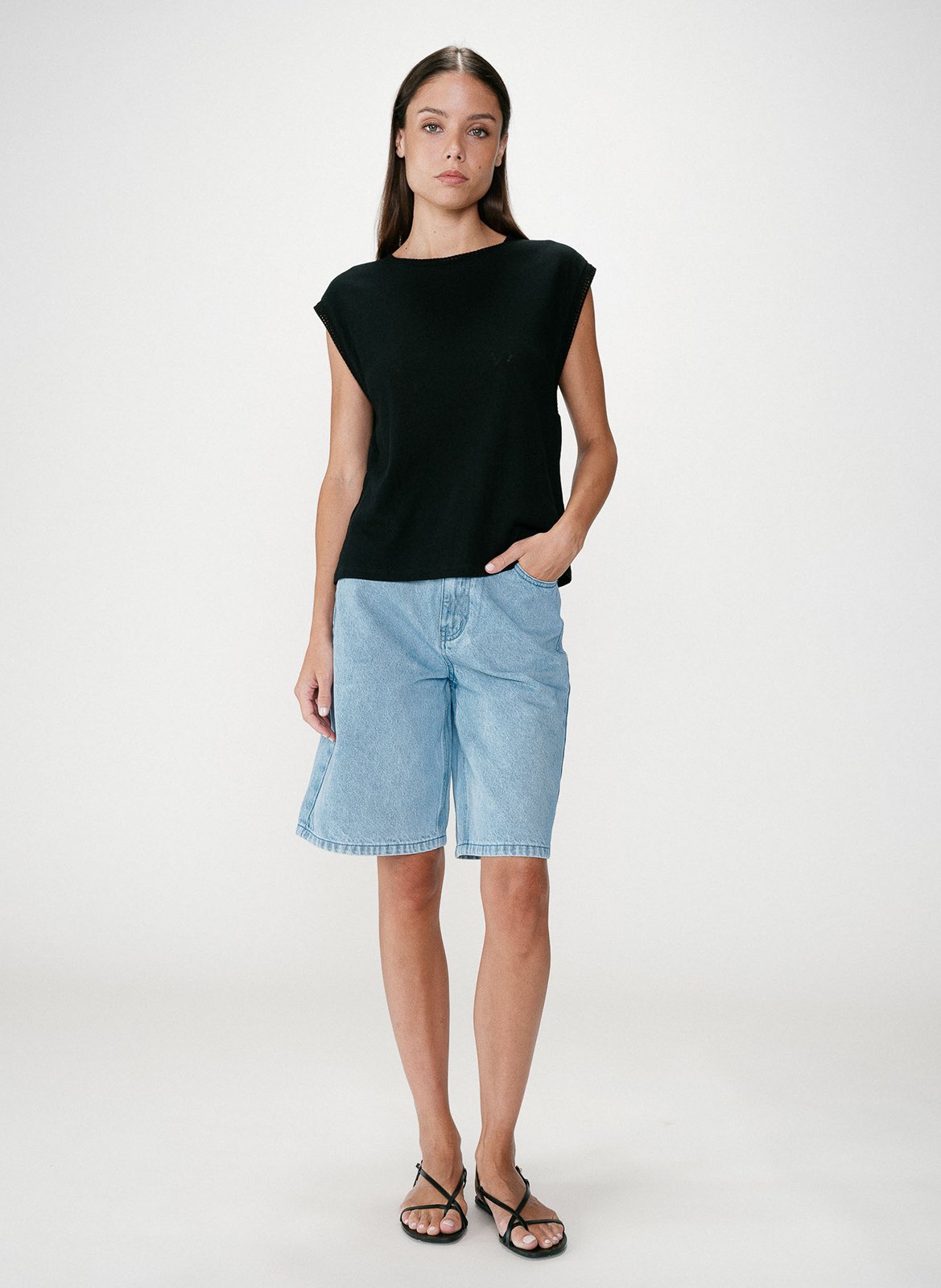 Tee-shirt col rond en coton mélangé GRACE ET MILA Noir