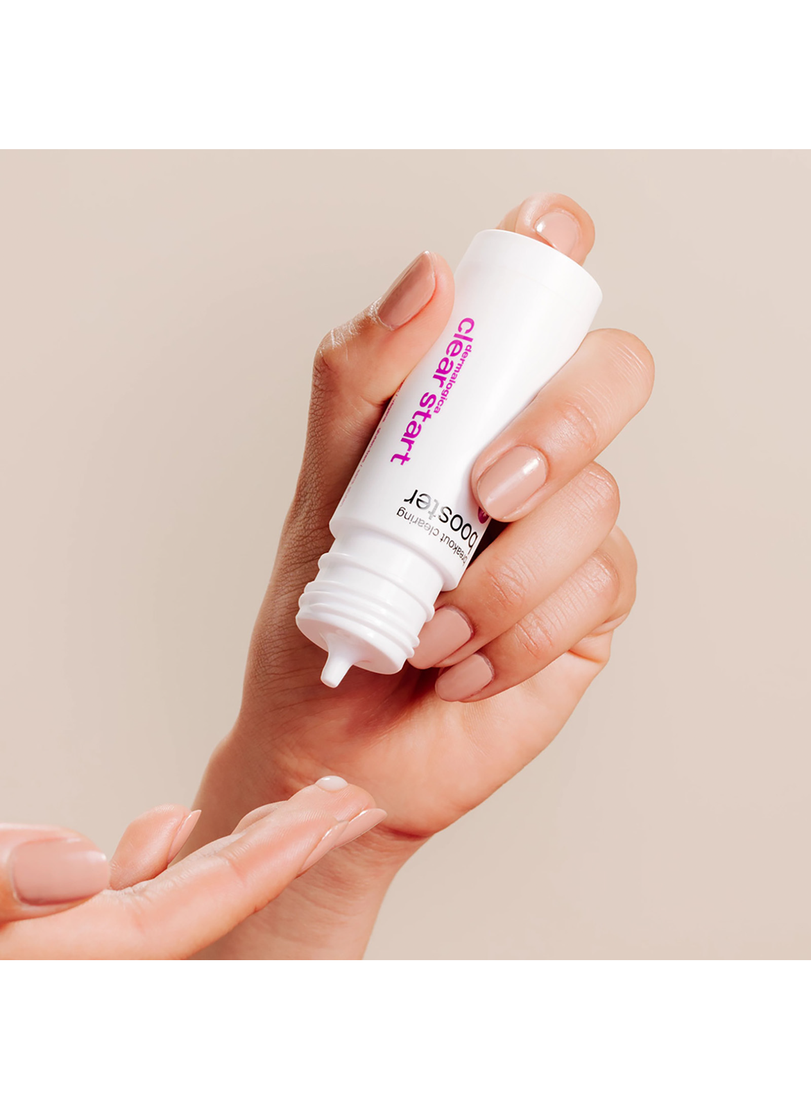 Breakout Clearing Booster DERMALOGICA No color