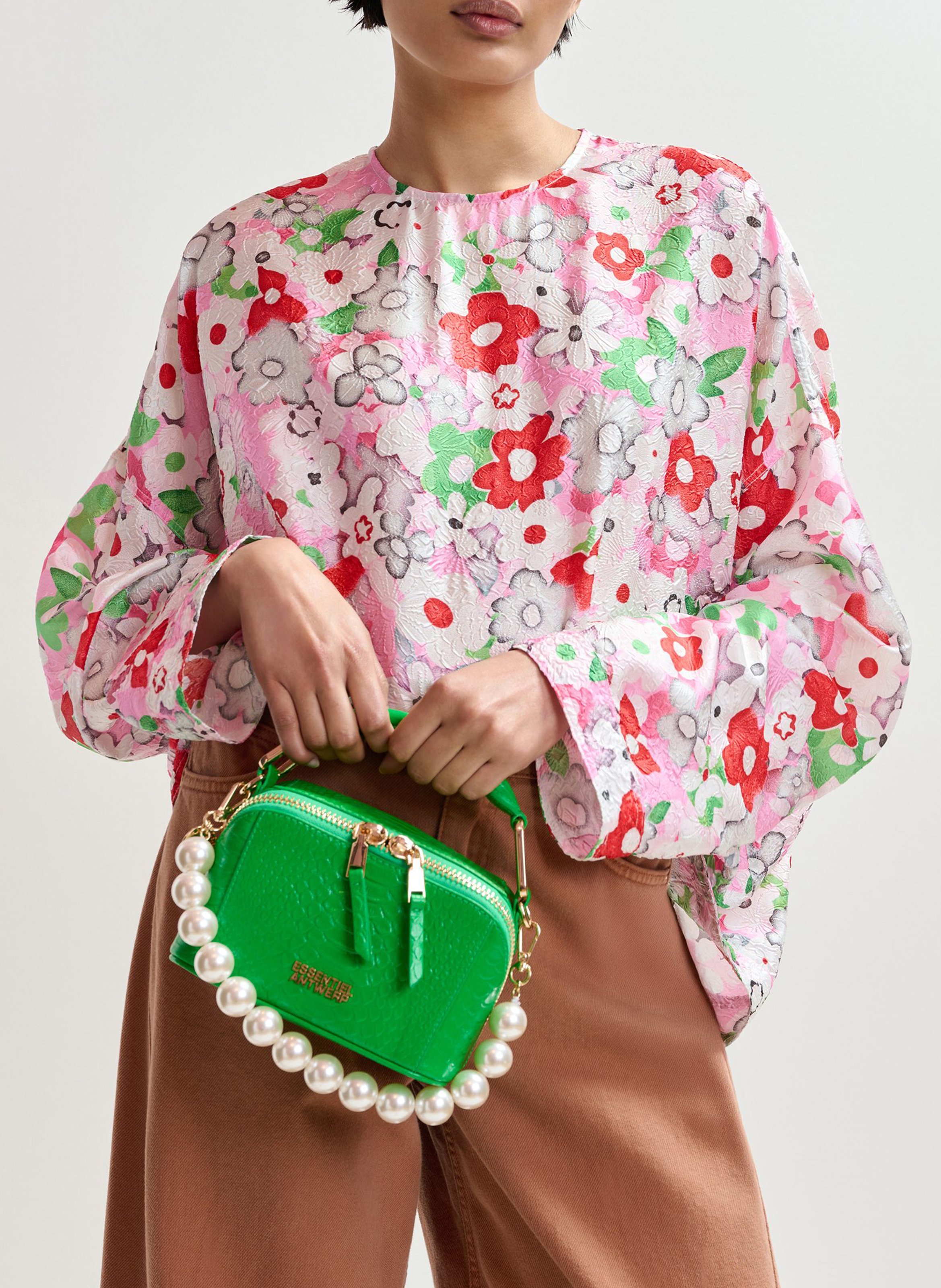 Umhängetasche aus Leder mit Kroko-Prägung ESSENTIEL ANTWERP Grun