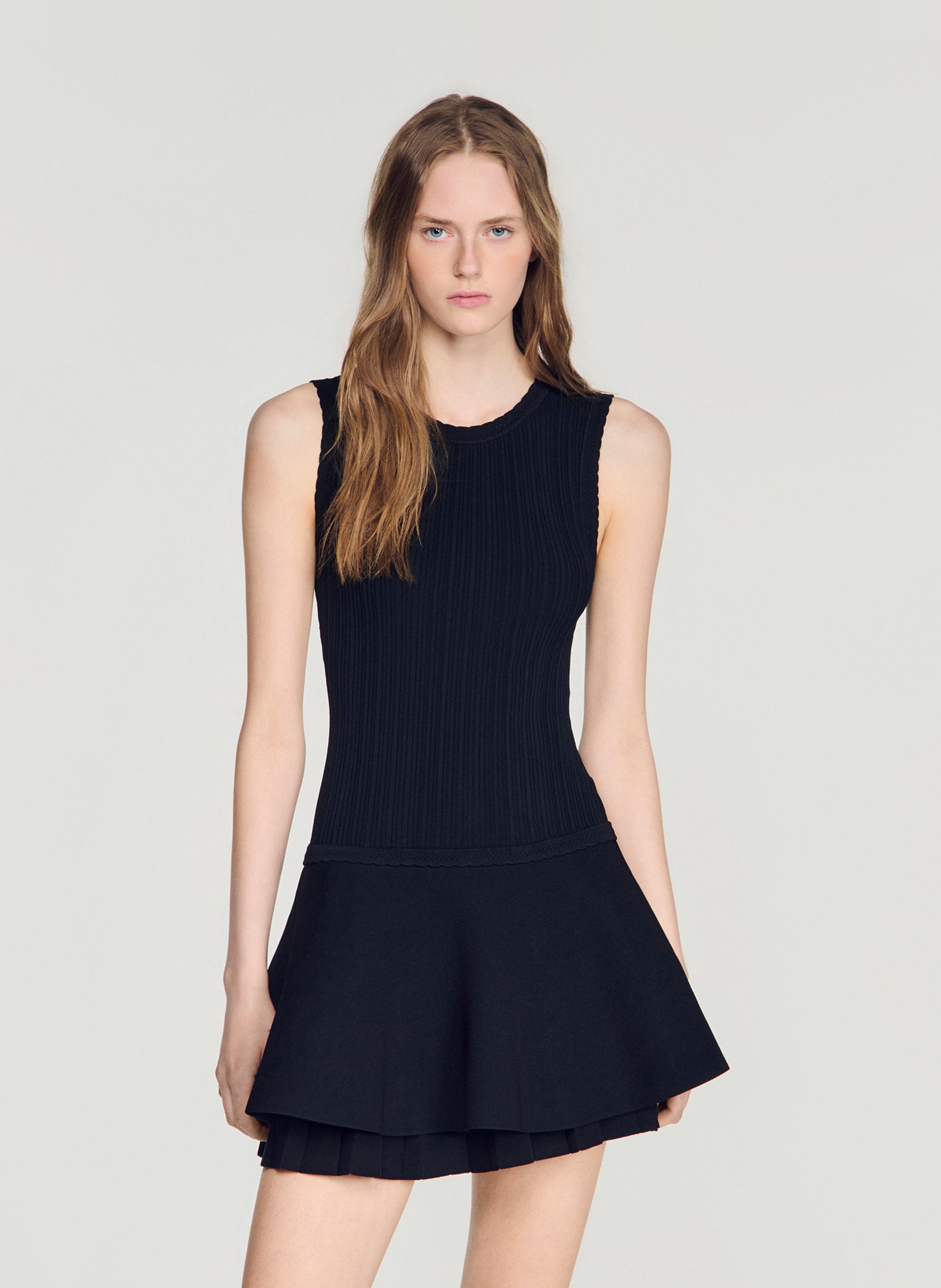 Robe courte évasée en maille SANDRO Zwart