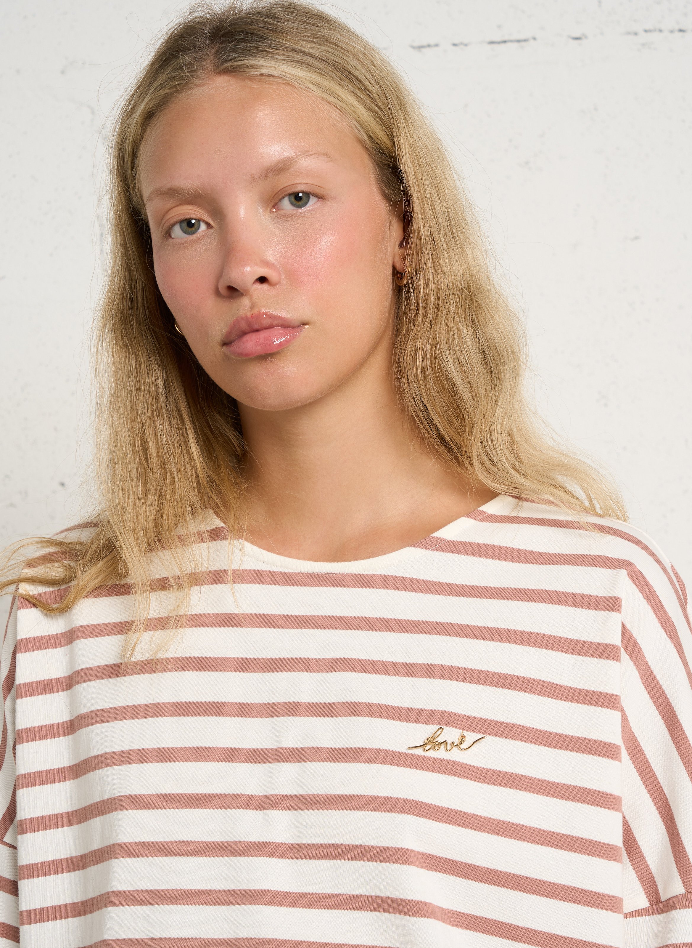Oversized T-shirt met ronde hals in gestreept katoen. DES PETITS HAUTS Veelkleurig