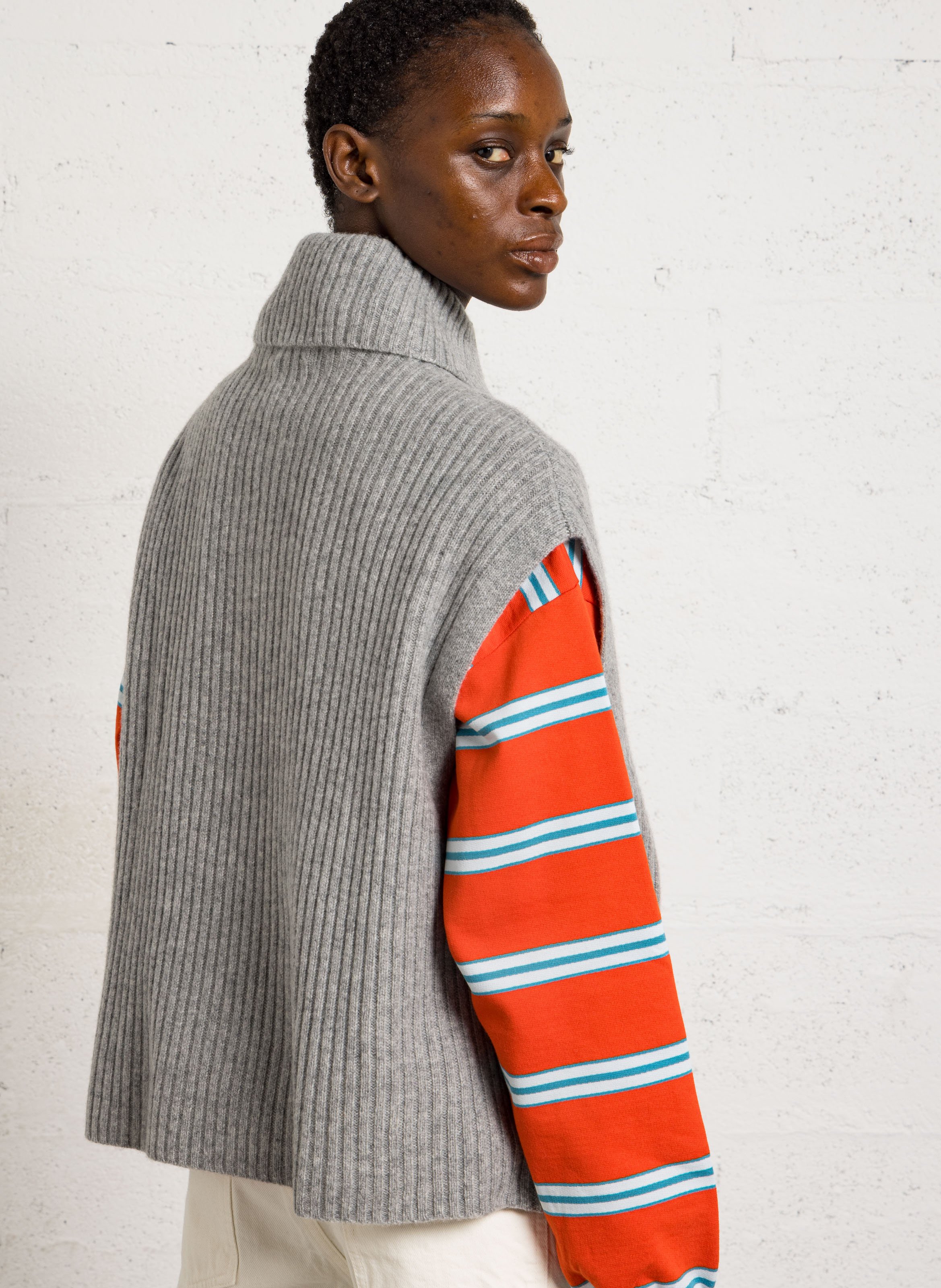 Wool-blend straight-cut sweater with Peter Pan collar BELLEROSE Grey