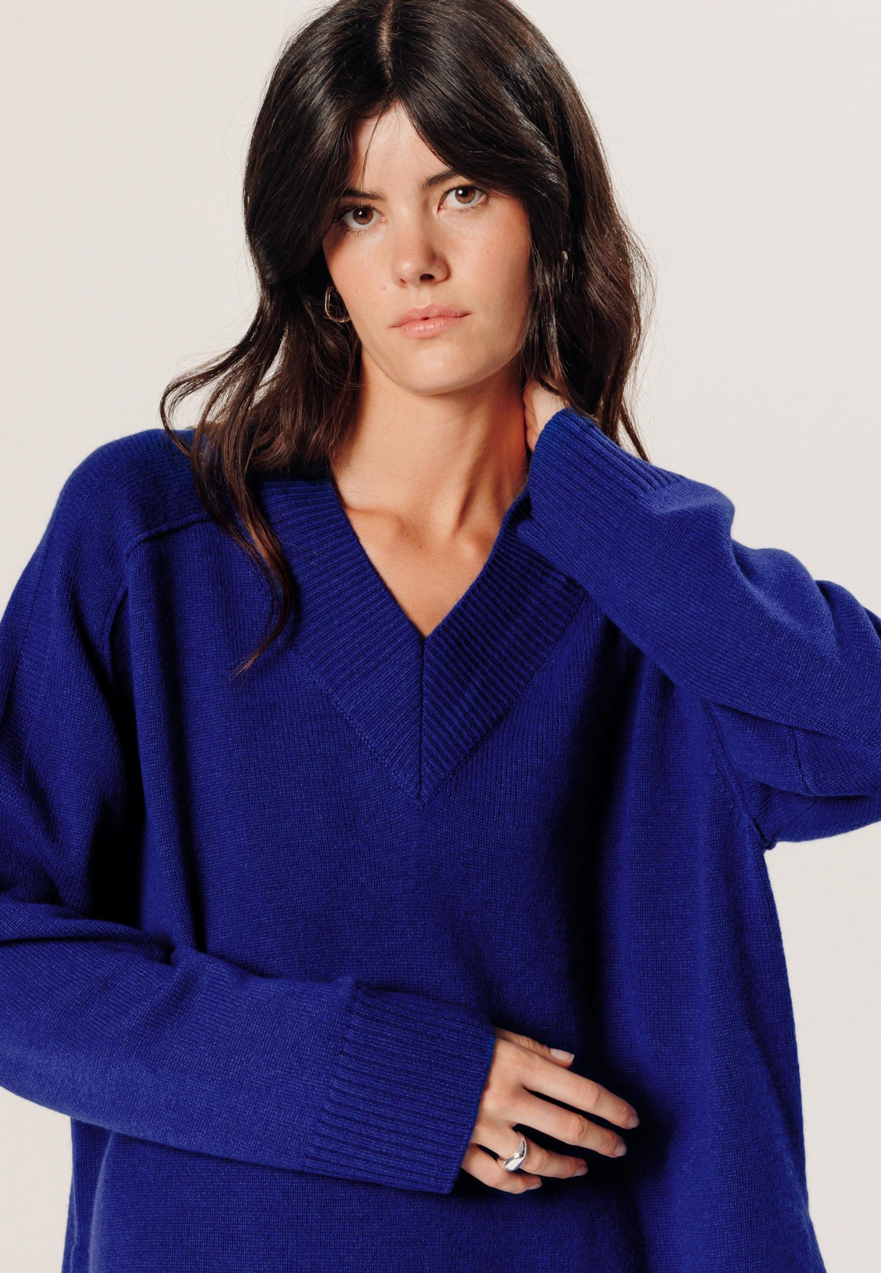 V-neck oversized cashmere sweater RODIER Blue