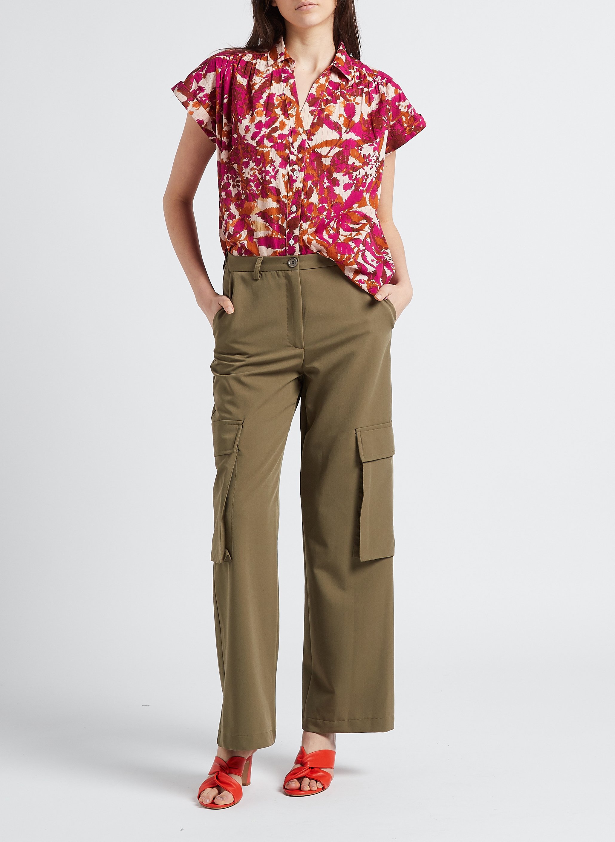 Weite Hose mit Cargotaschen IMPERIAL Khaki