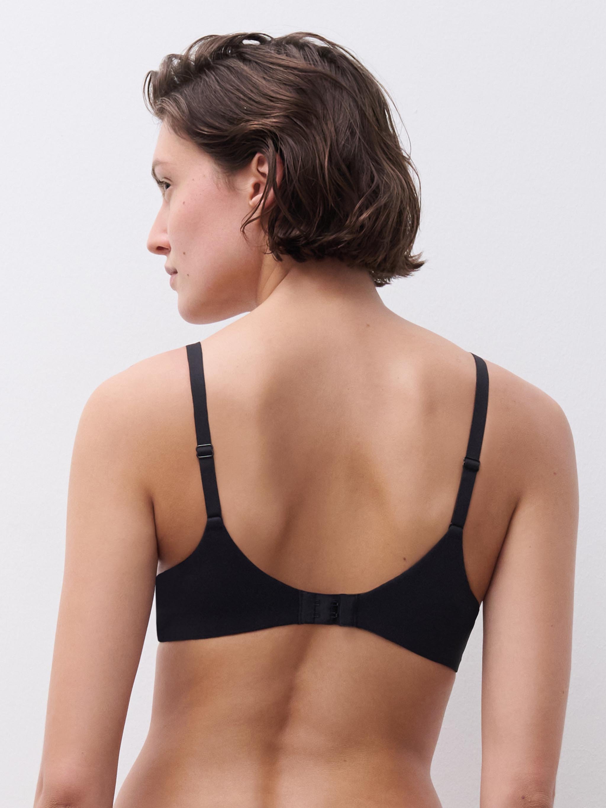 Full-cup shape memory bra | Black CHANTELLE Women