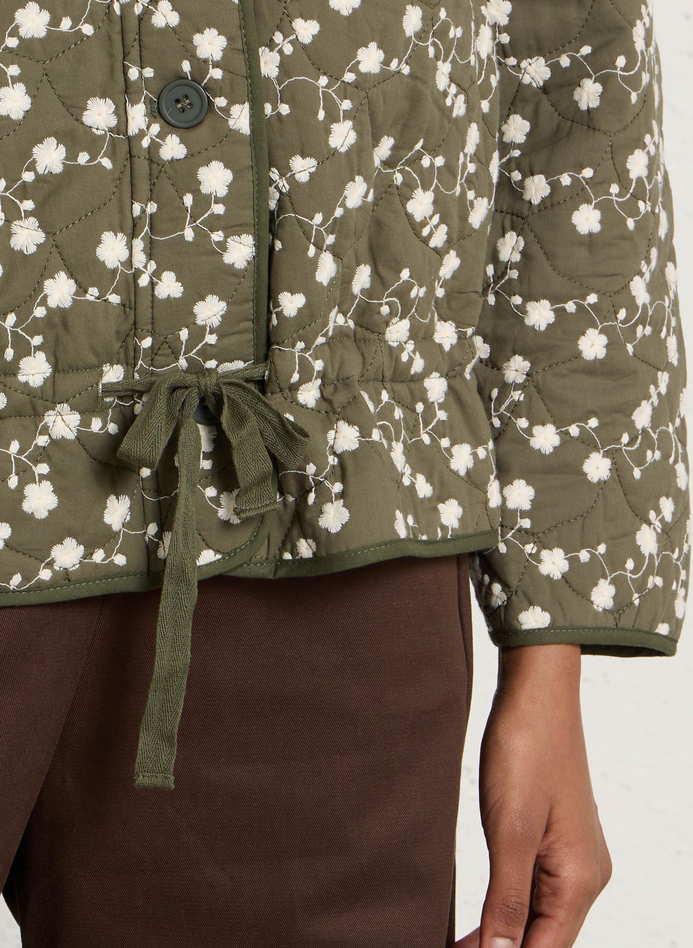 Gerade geschnittene Jacke mit Stehkragen und Stickerei THE KORNER Khaki