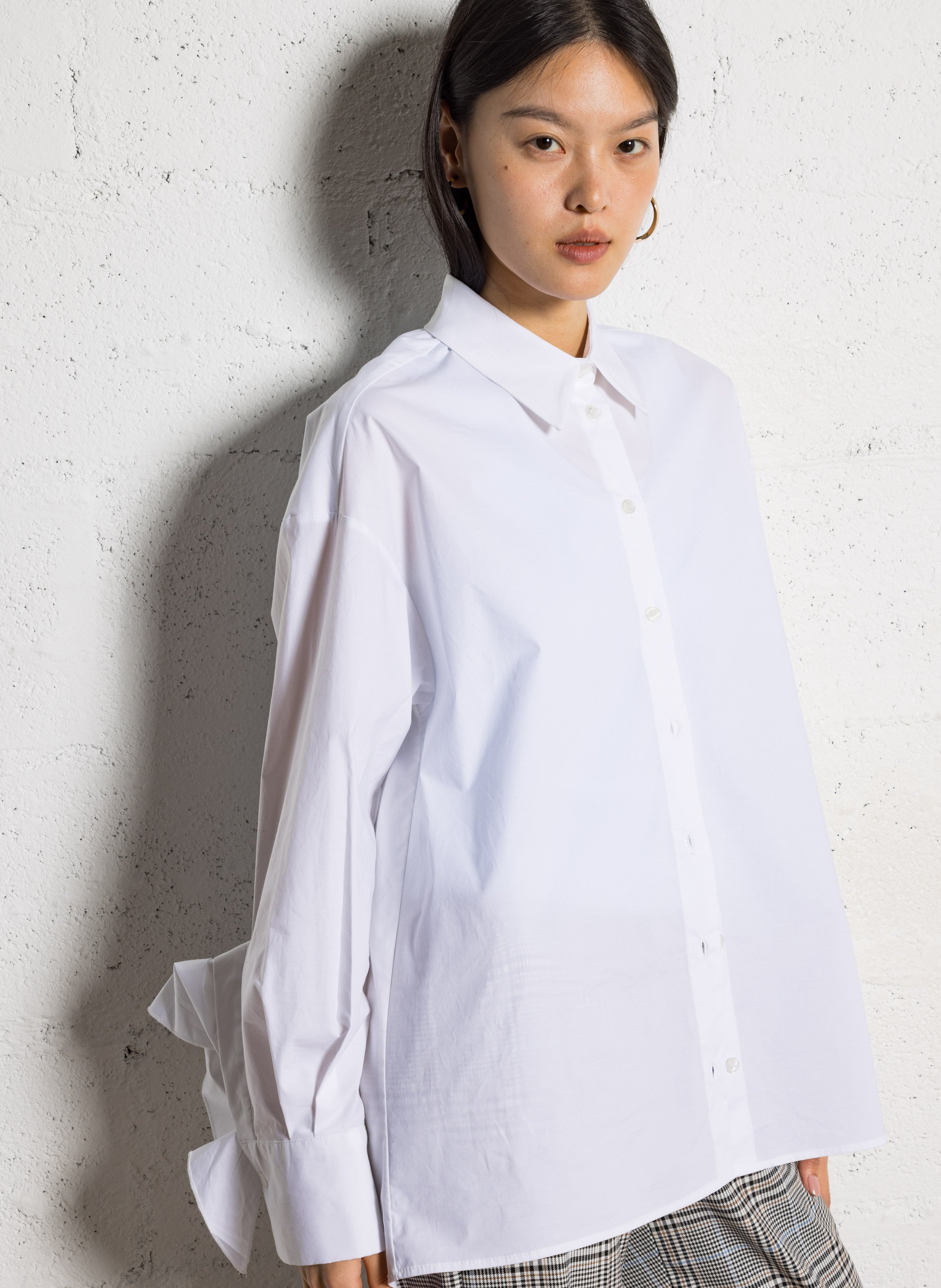 Oversized solid color shirt with ruffles IMPERIAL White