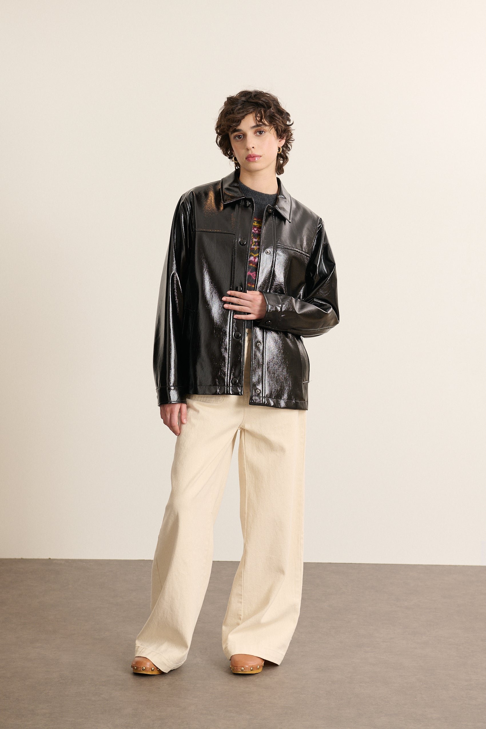 Vinyl short jacket Black