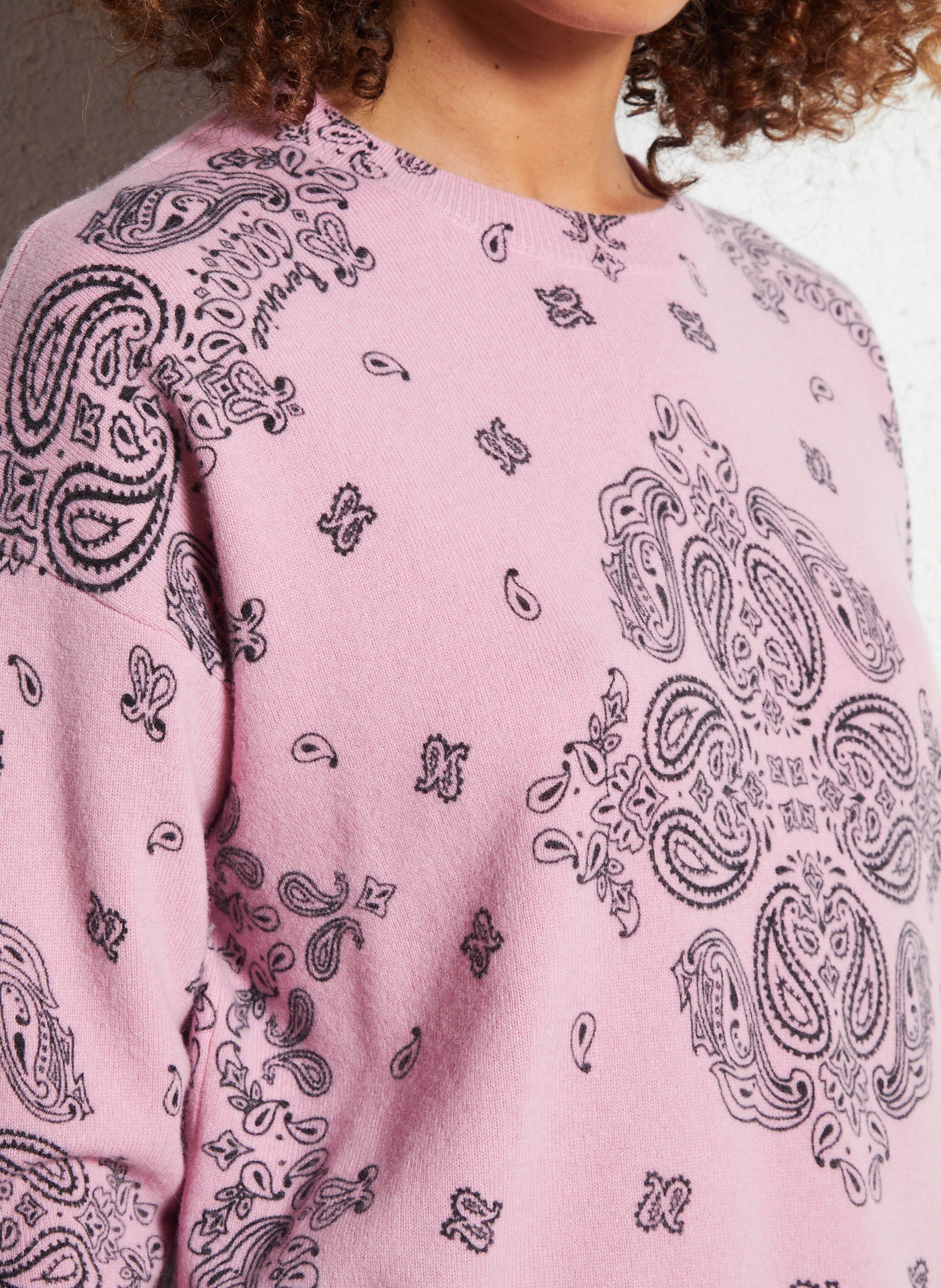 Weiter Jacquard-Rundhalspullover aus Wolle BERENICE Rosa