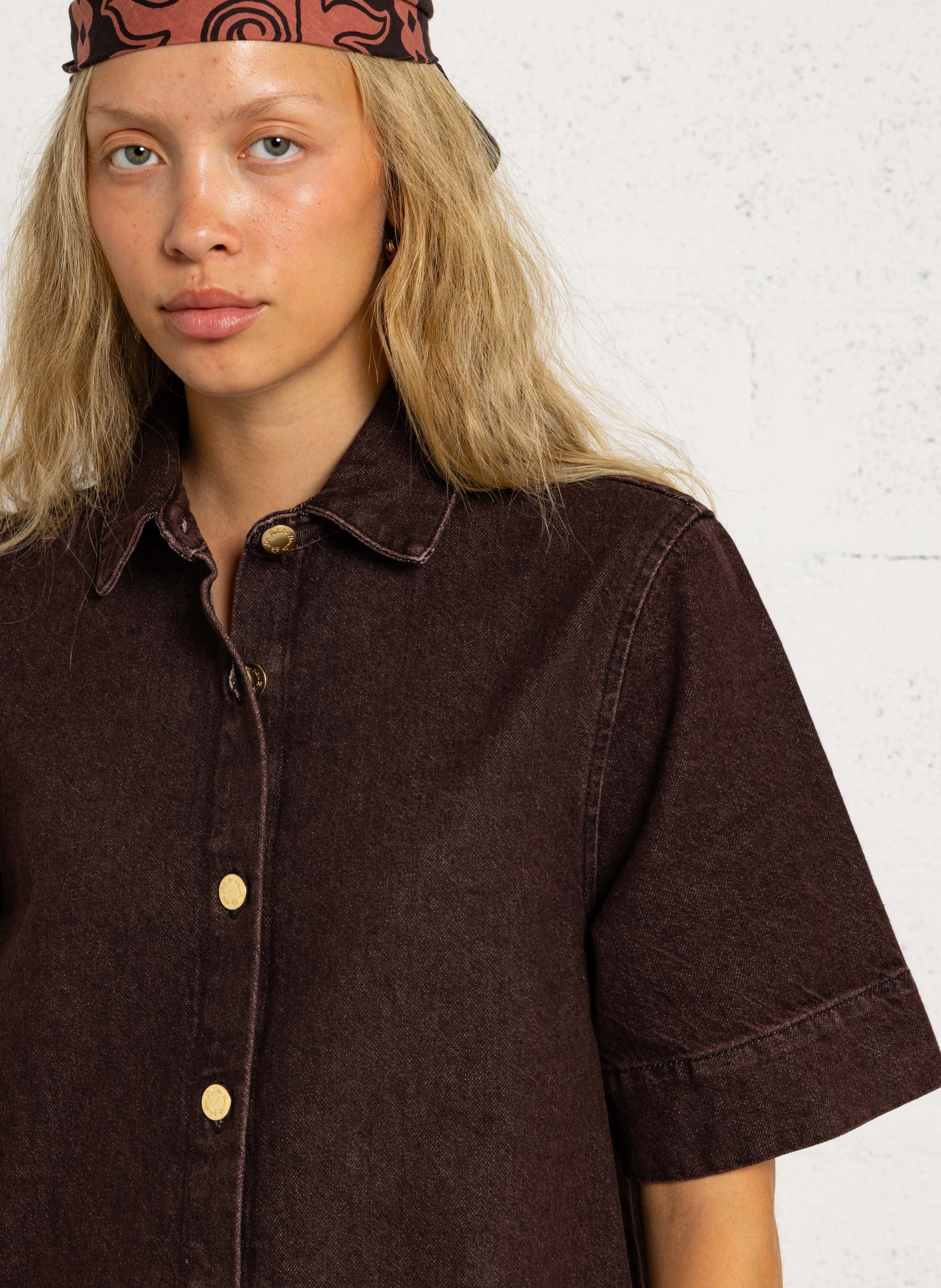 Flared short denim dress DES PETITS HAUTS Brown