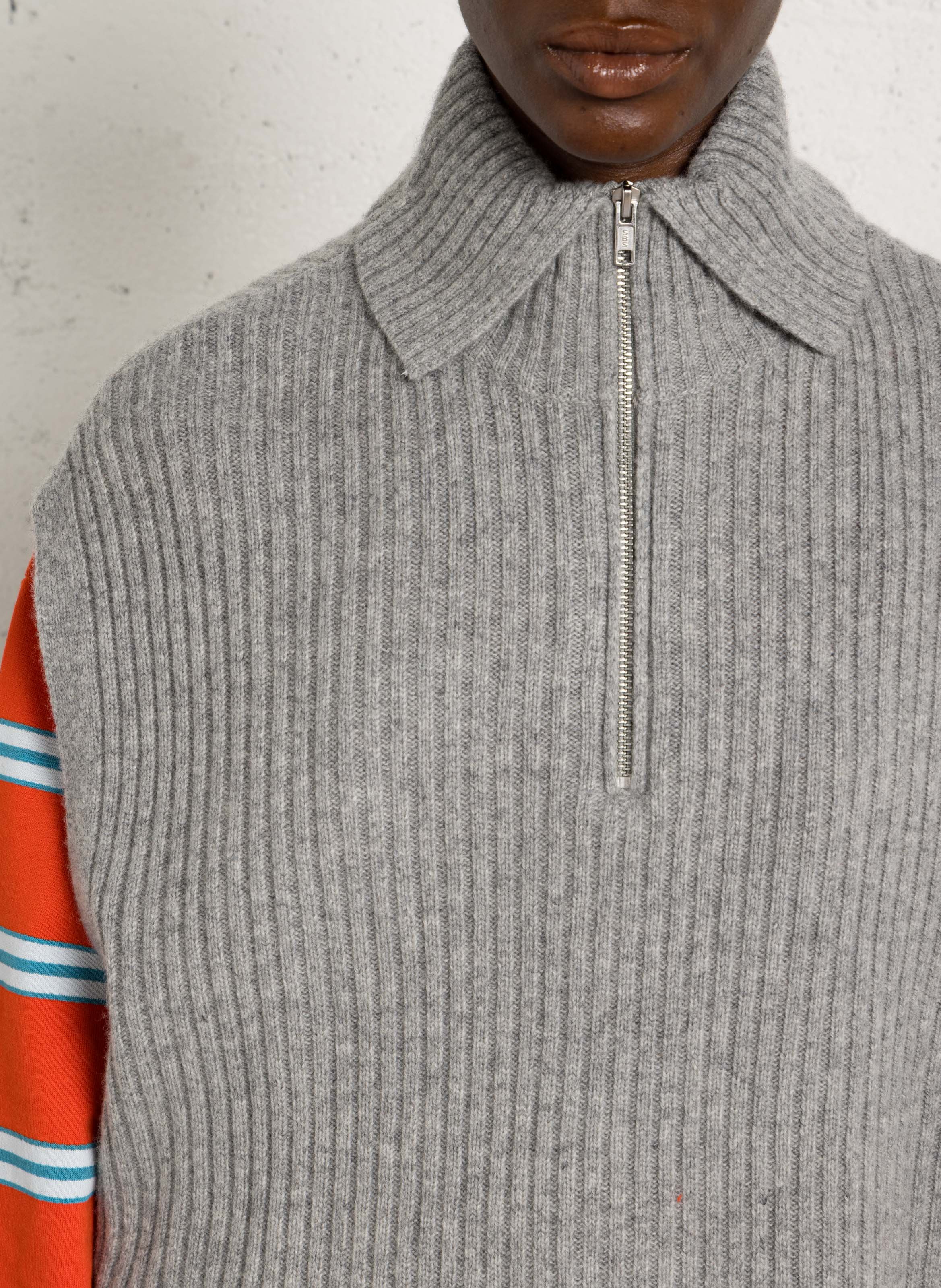Wool-blend straight-cut sweater with Peter Pan collar BELLEROSE Grey