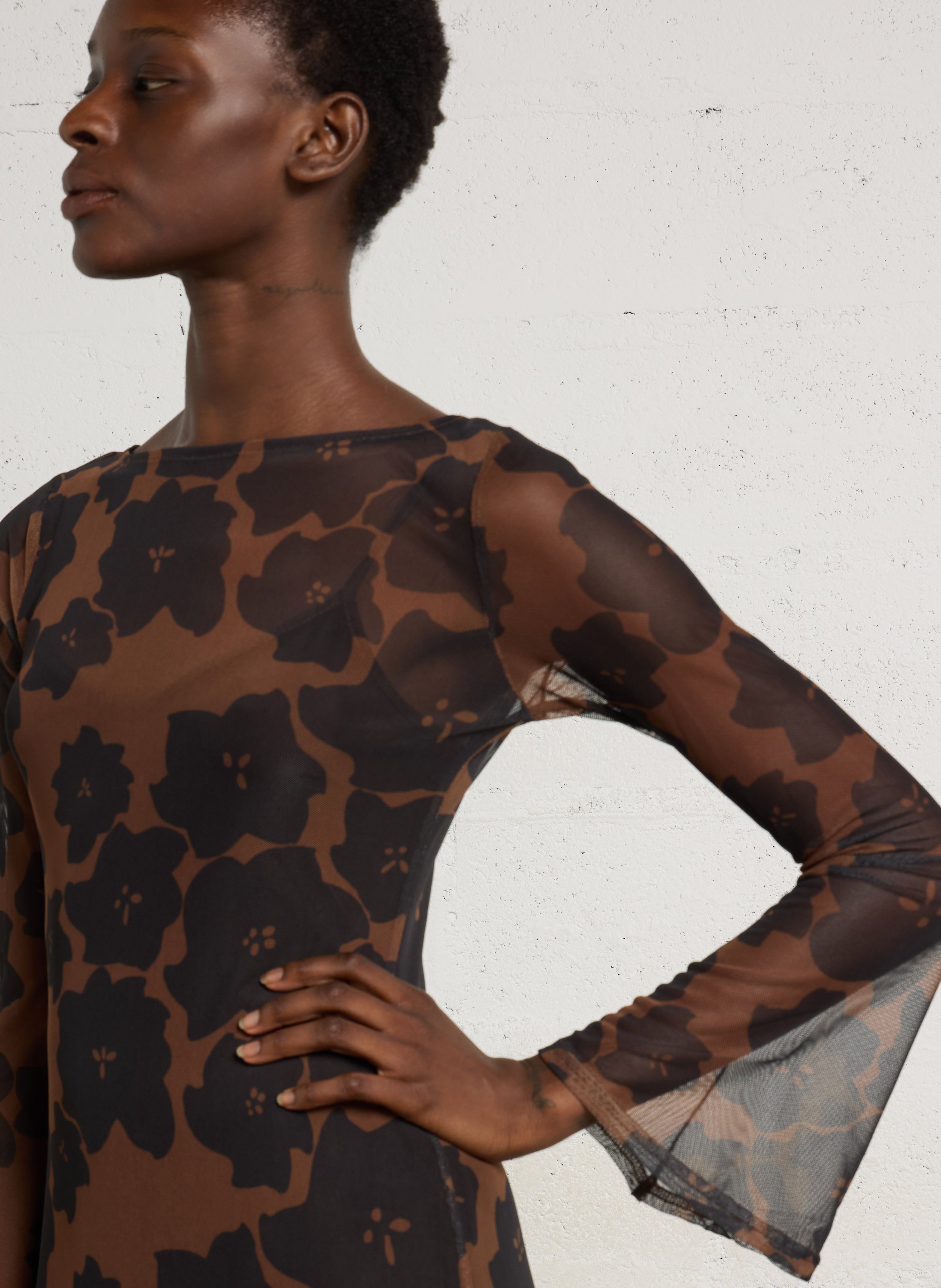 Robe longue moulante à imprimé NEVER FULLY DRESSED Marron