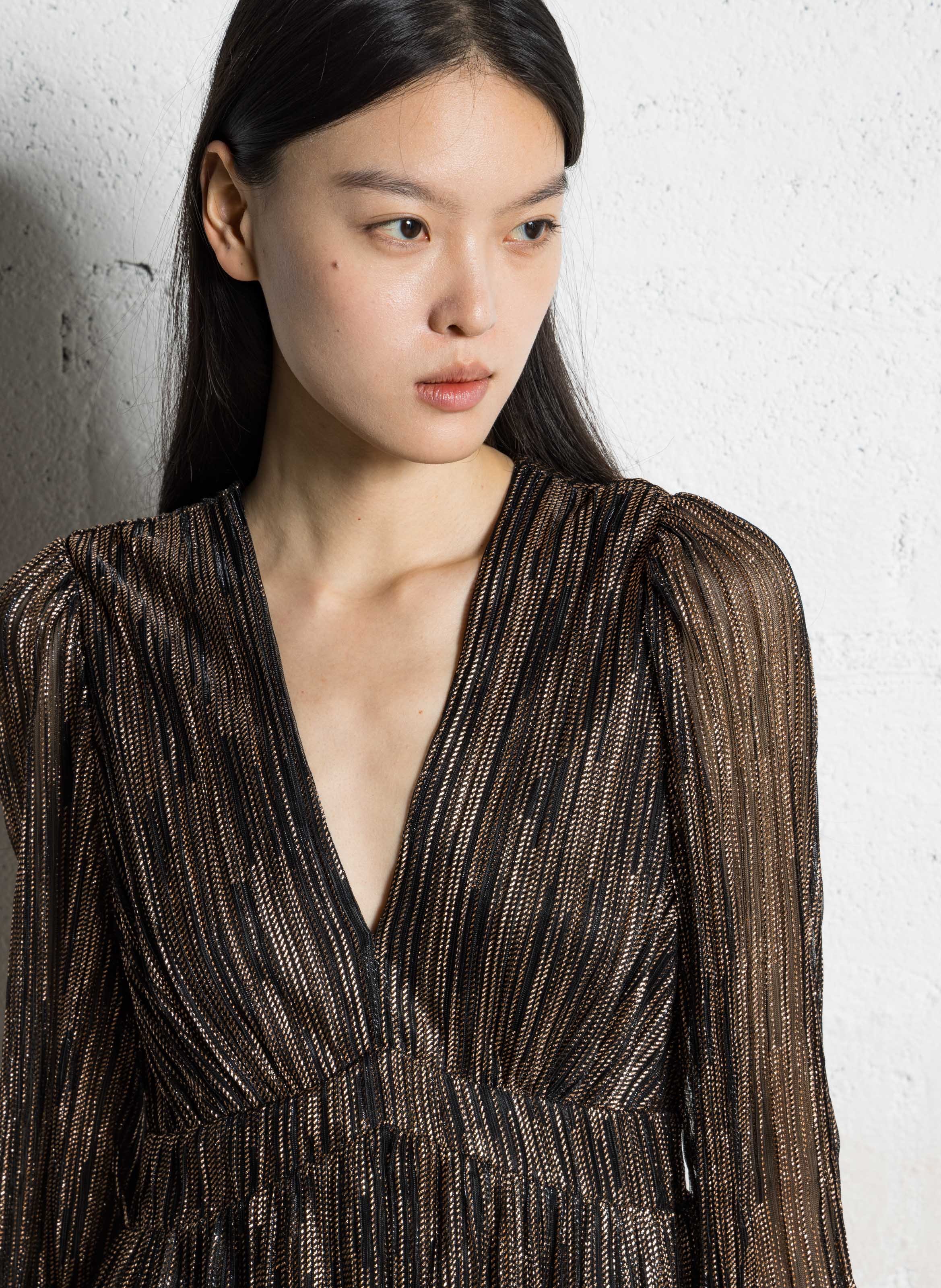 Long glittery V-neck dress MAISON 123 Brown