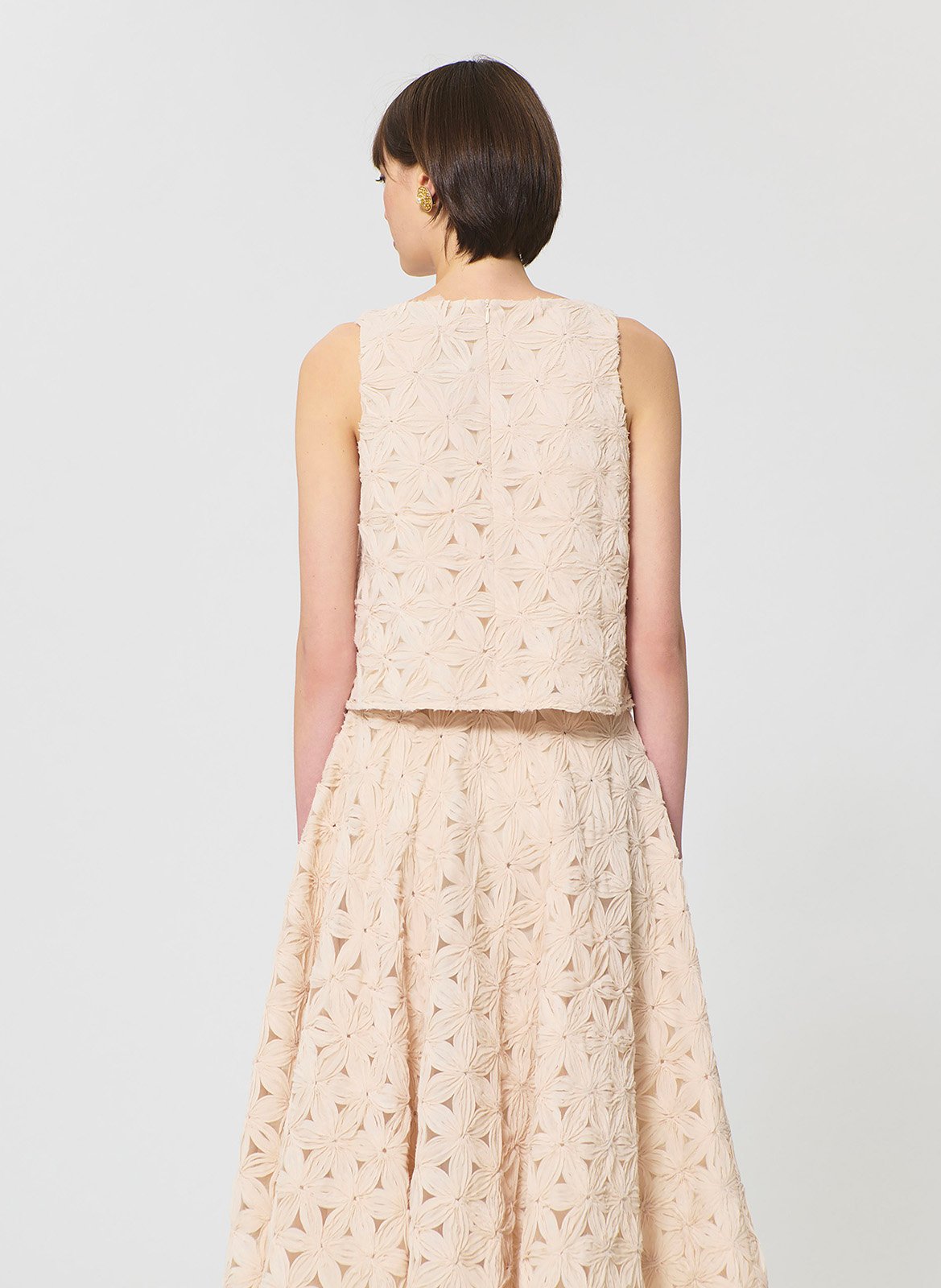 Top court sans manches à motif fleurs TARA JARMON Beige