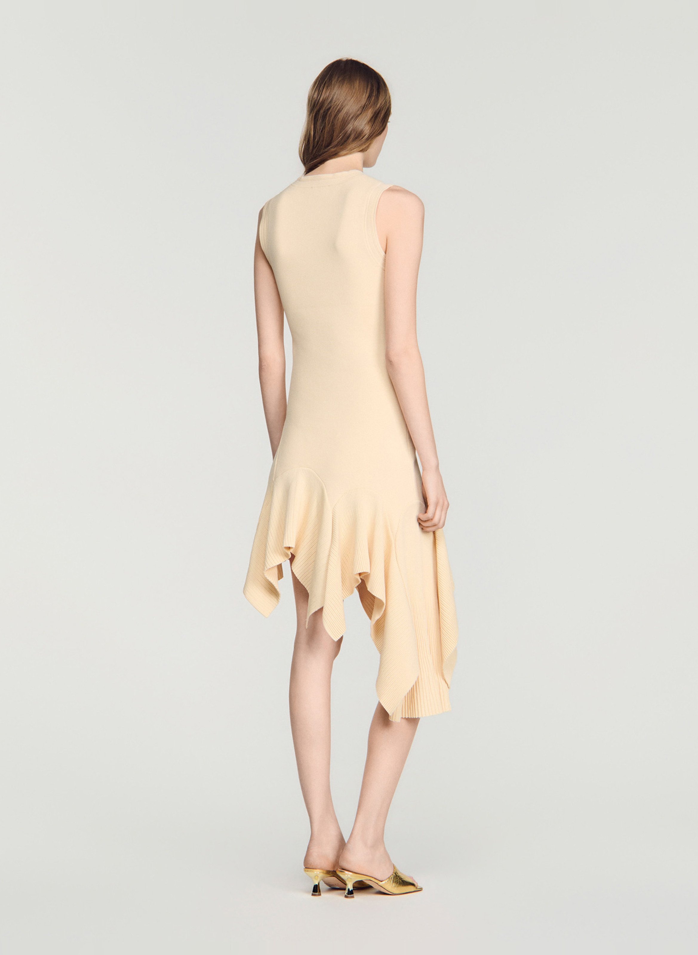 Korte asymmetrische effen jurk SANDRO Beige